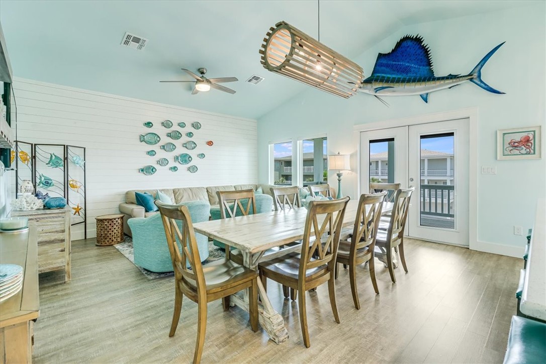 835 Ocean Side