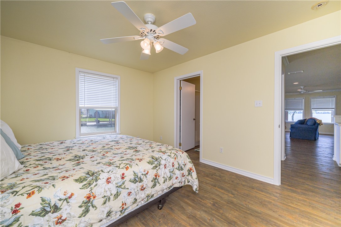 148 Lakeshore Dr