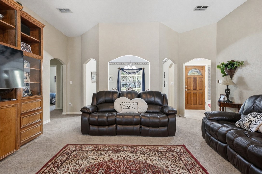 3468 Wayne Cir