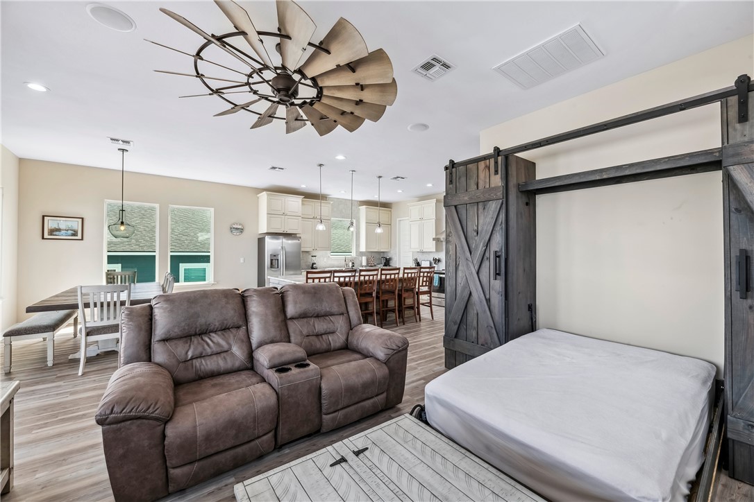 125 Lakeview
