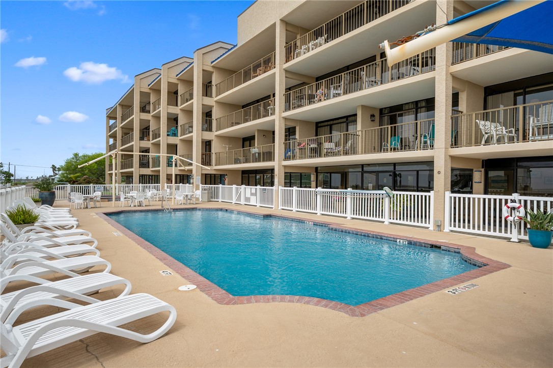 1021 S Water St 214