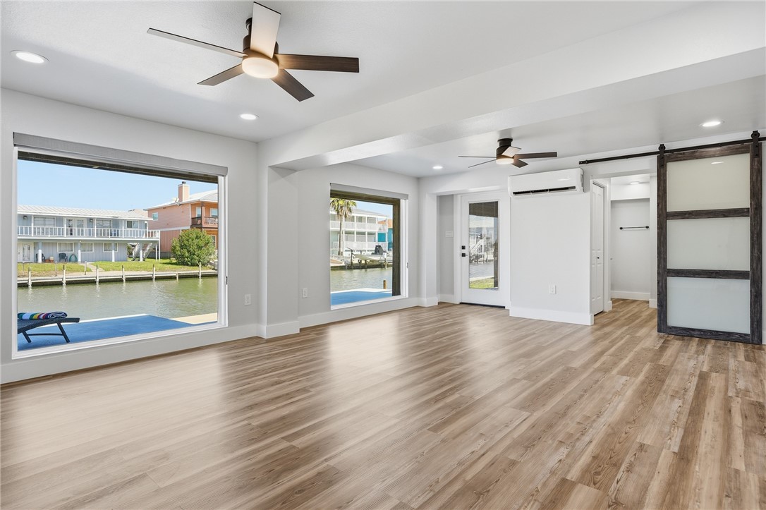 140 Port Saint Claire