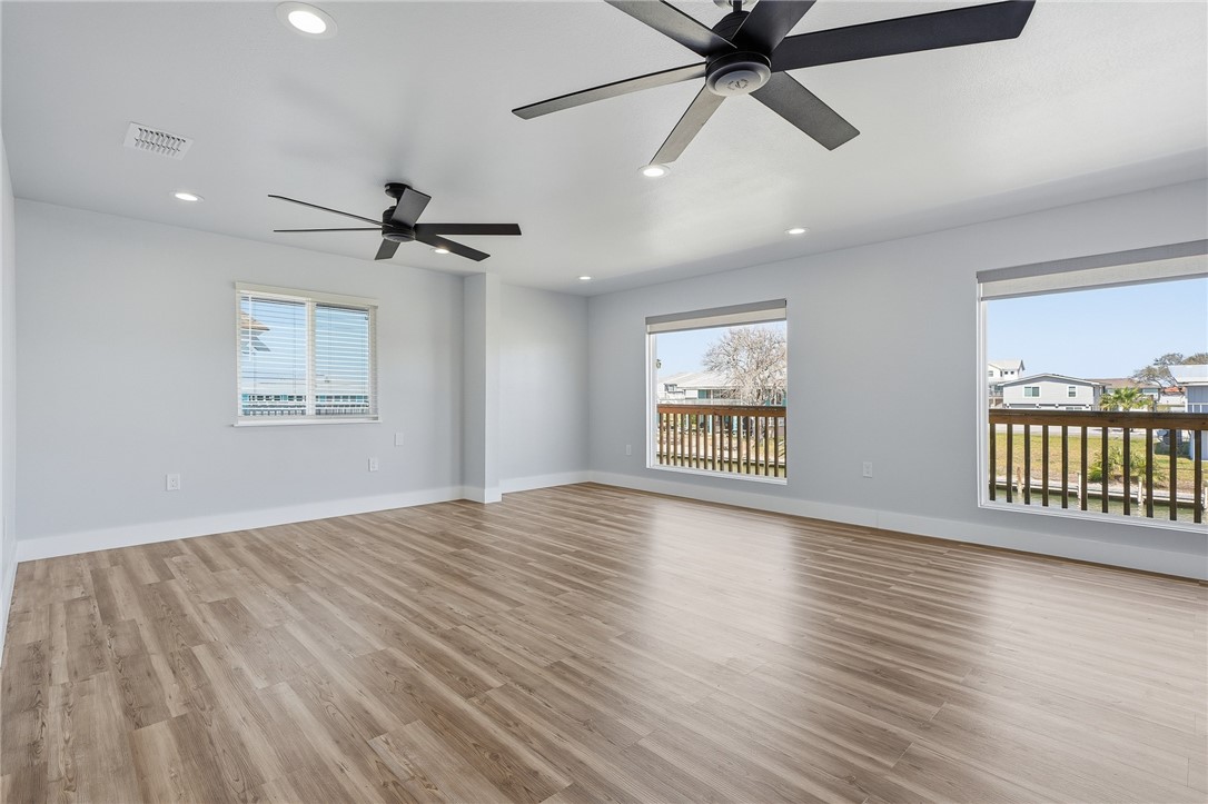 140 Port Saint Claire
