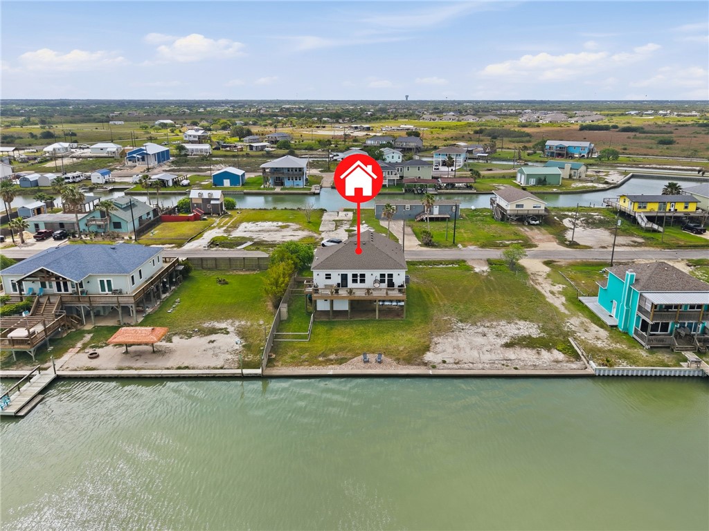 135 Lakeshore Dr