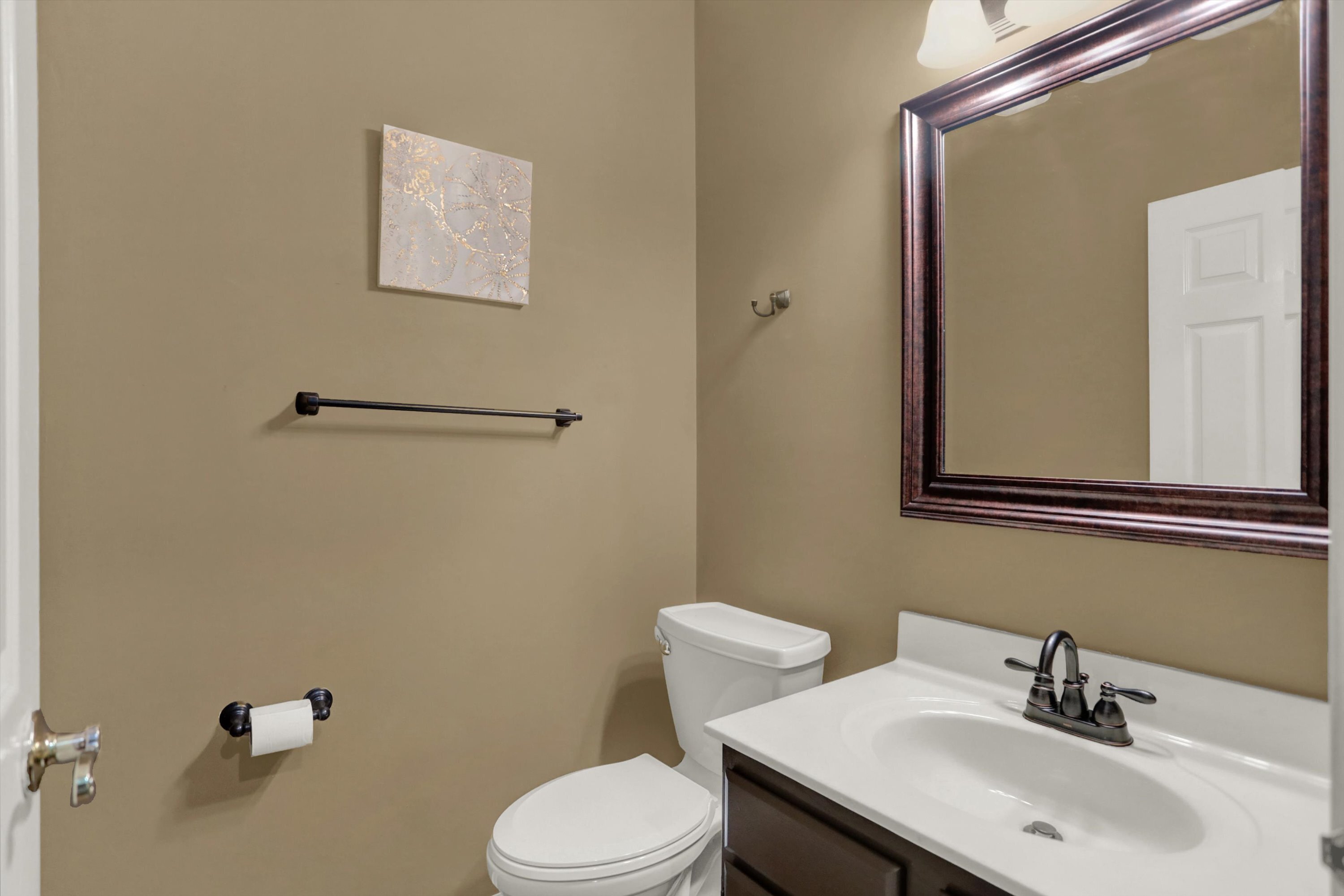 7121 Knollvalley Lane