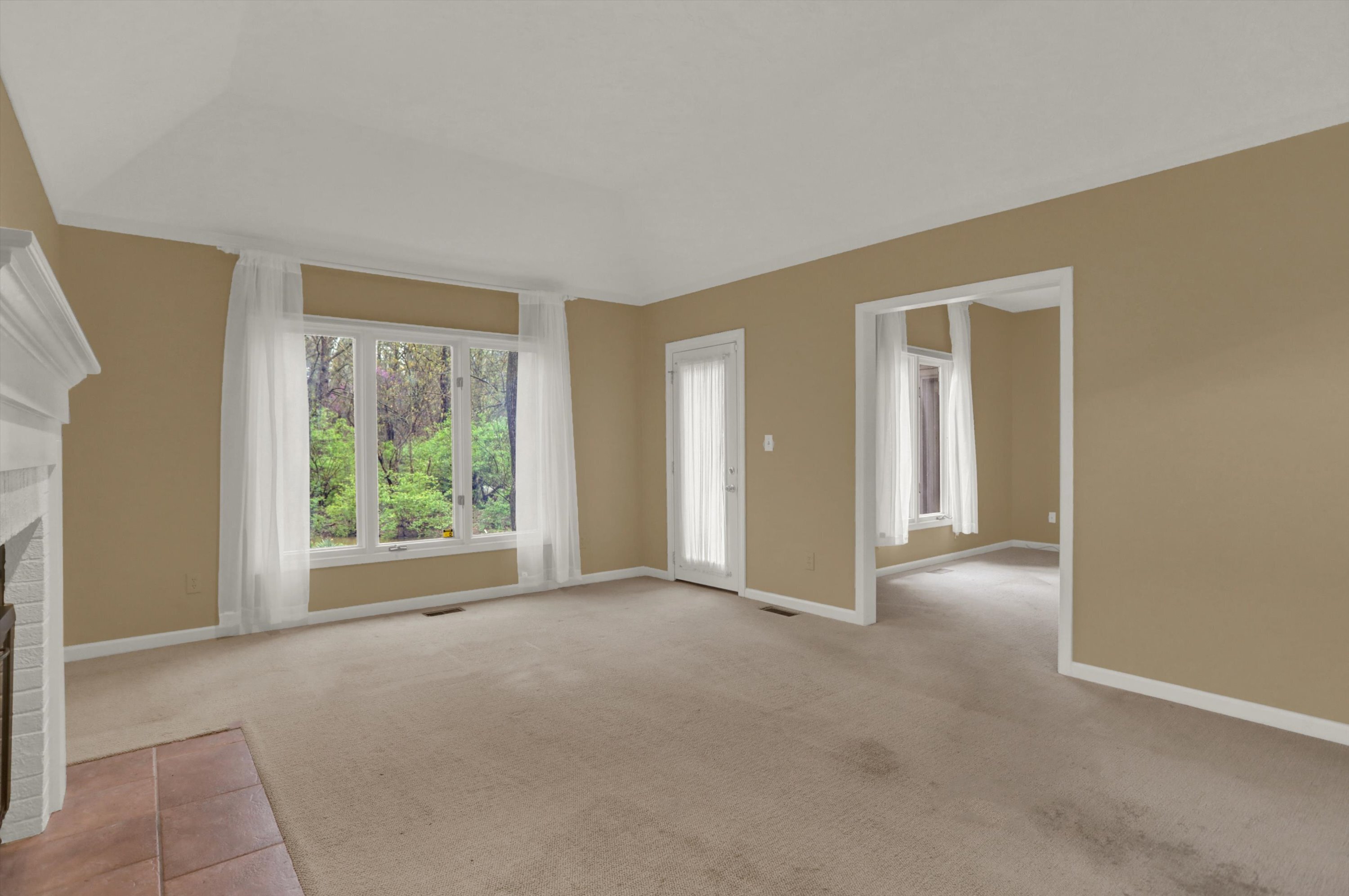 7121 Knollvalley Lane