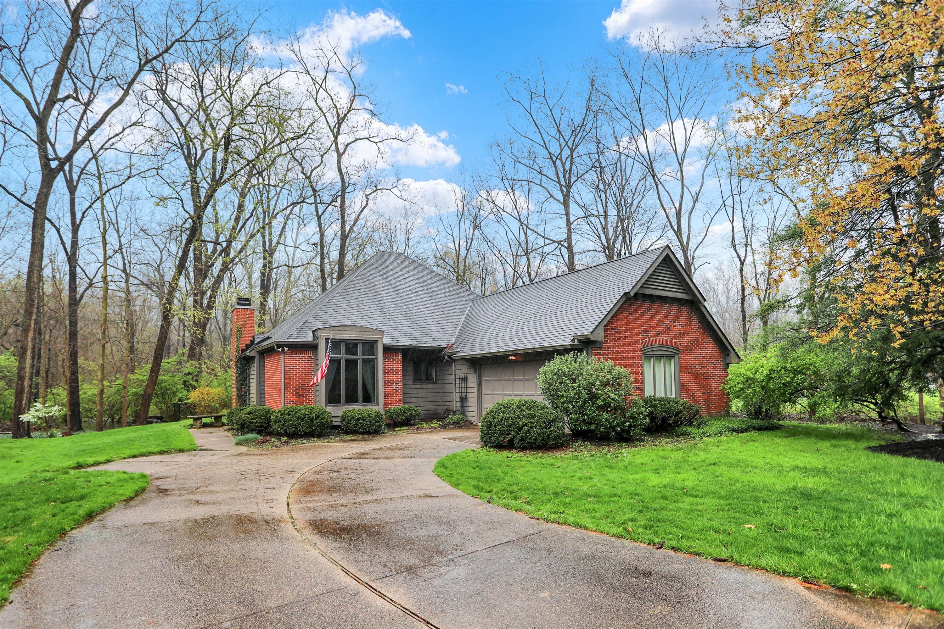 7121 Knollvalley Lane