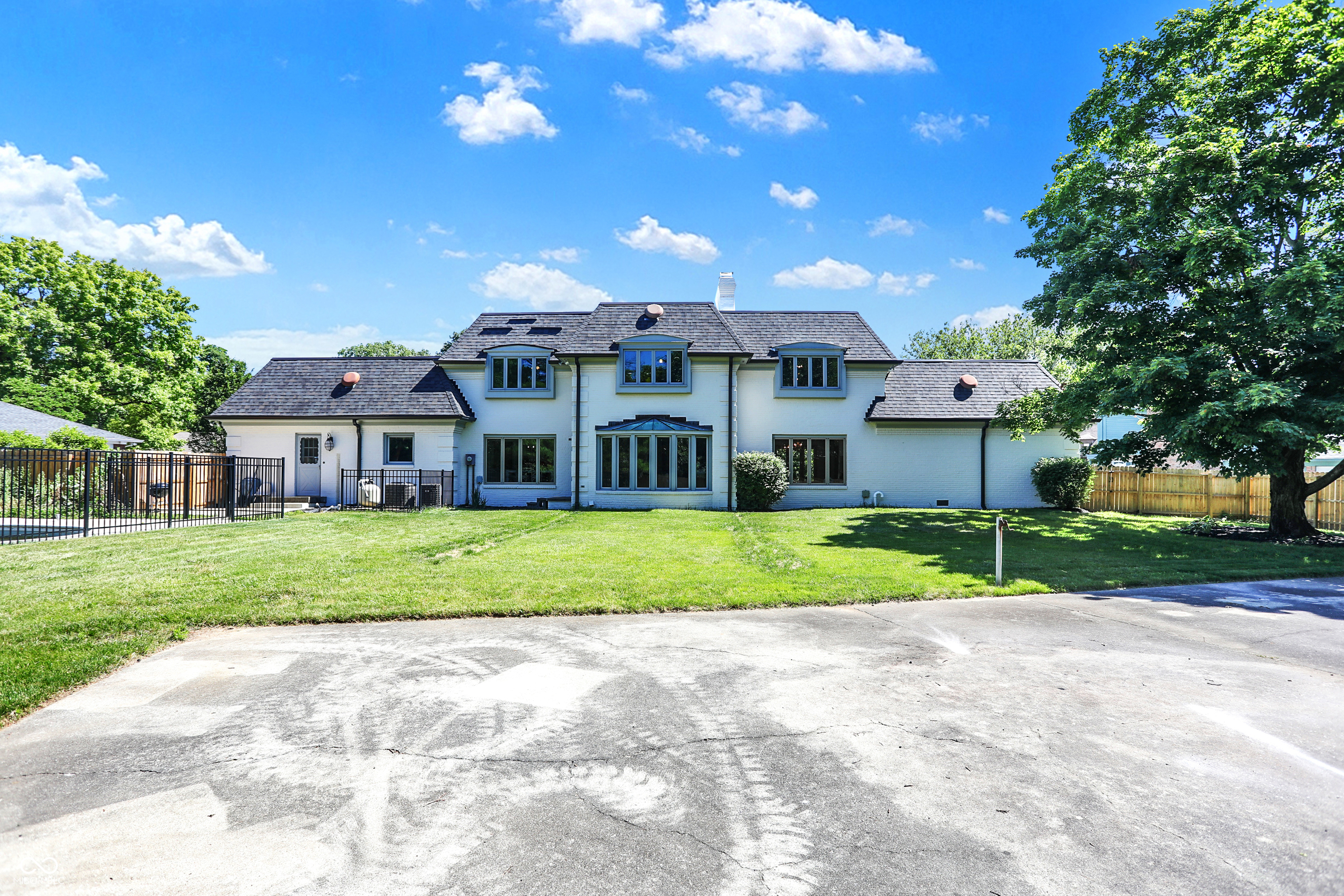 8860 Alderly Court