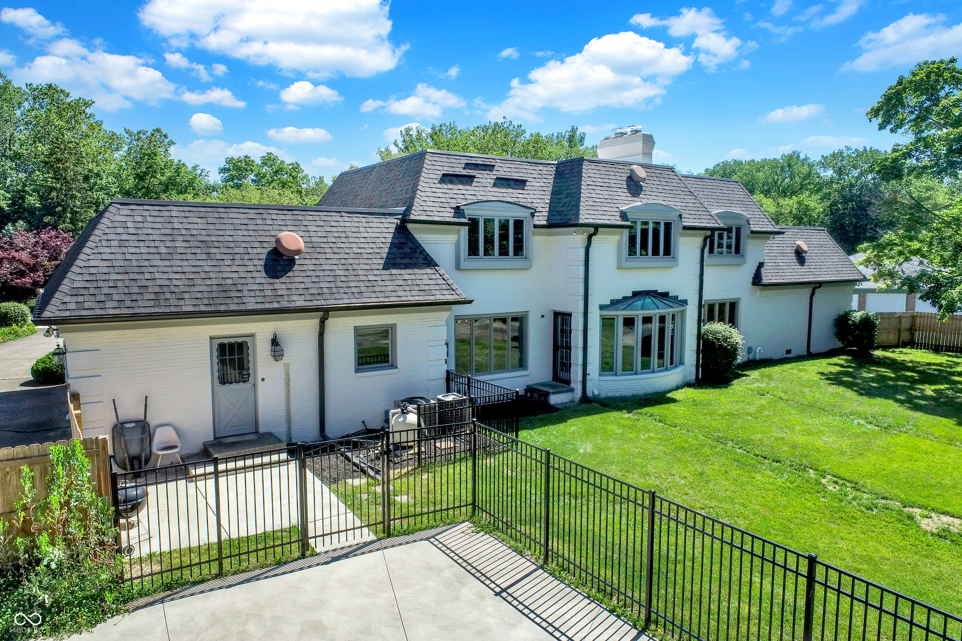 8860 Alderly Court