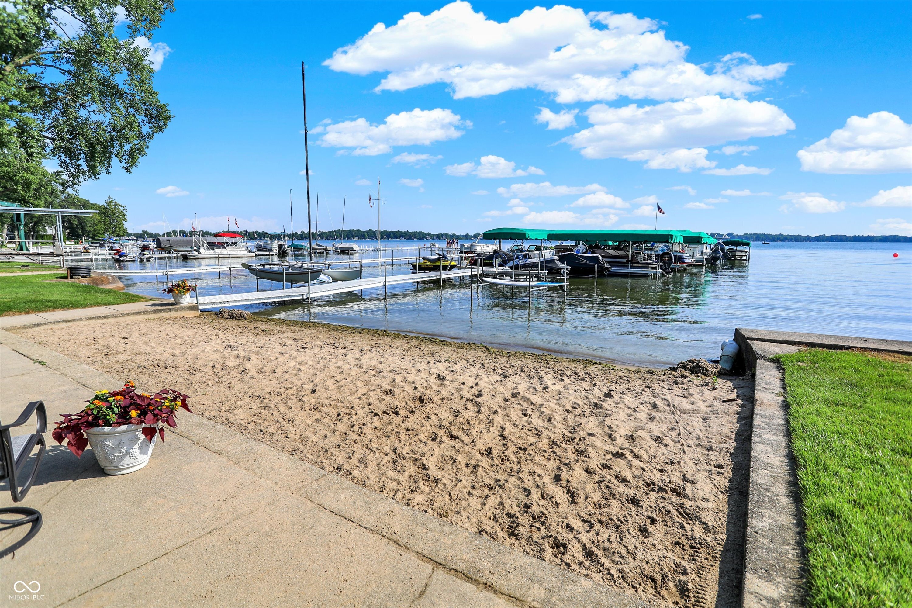 11520 N Lake View Trace Unit: 9