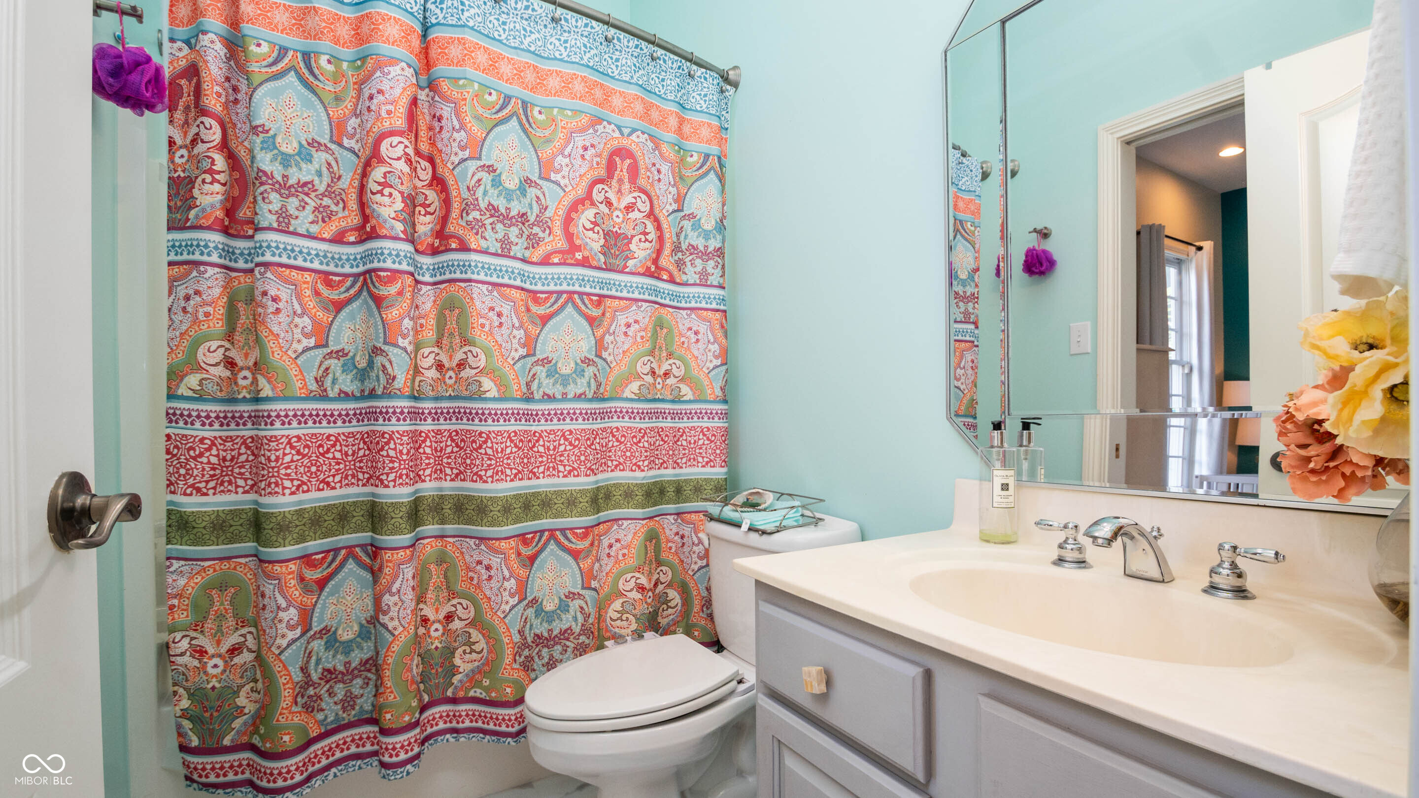 2016 Rhettsbury Street