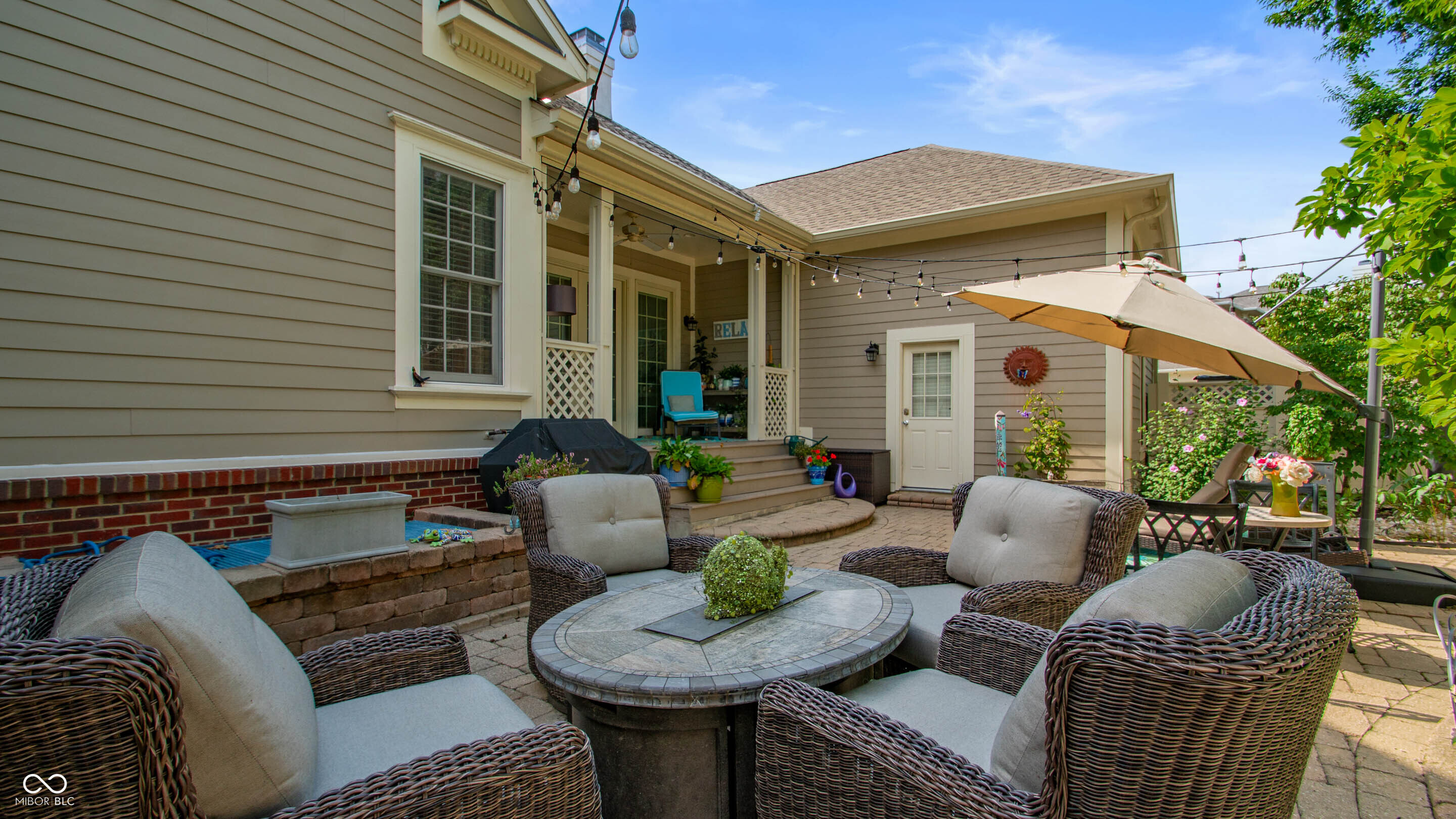 2016 Rhettsbury Street