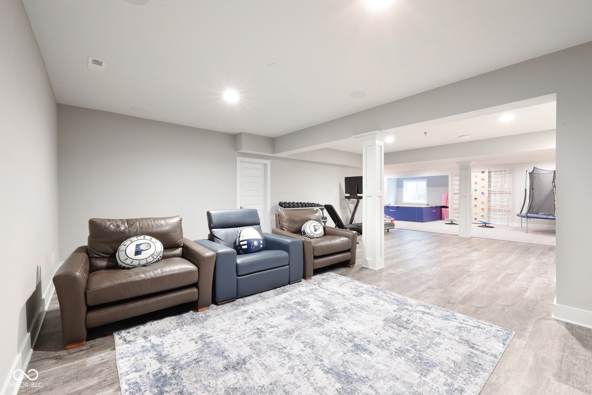 3316 Shelborne Woods Parkway