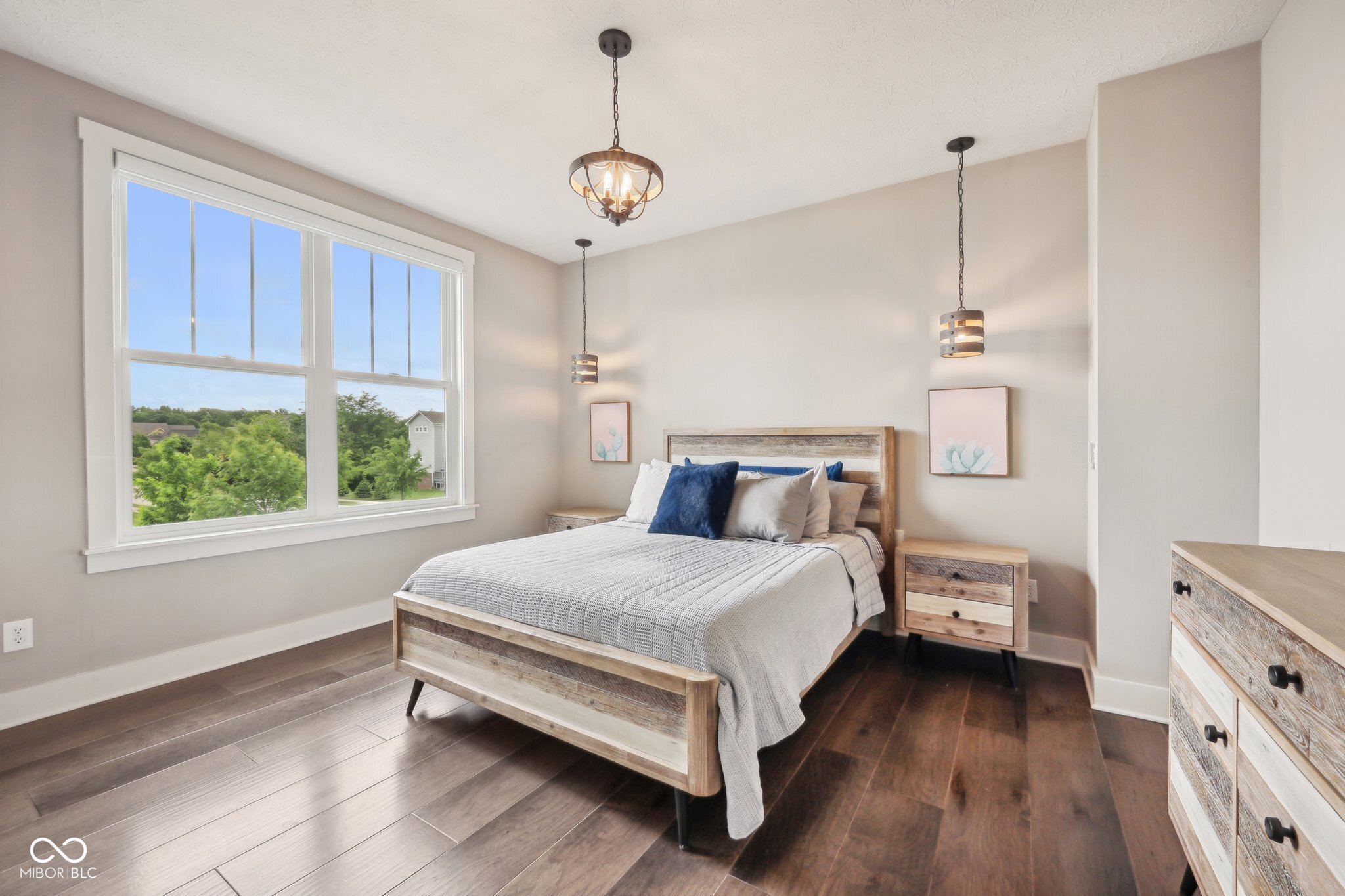 3316 Shelborne Woods Parkway