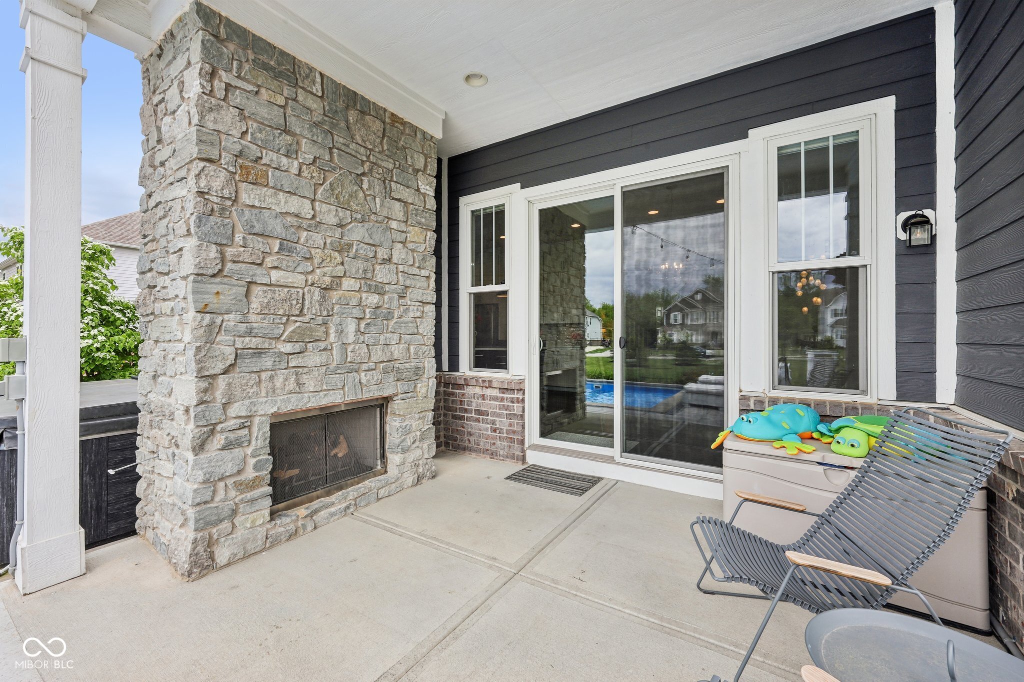 3316 Shelborne Woods Parkway