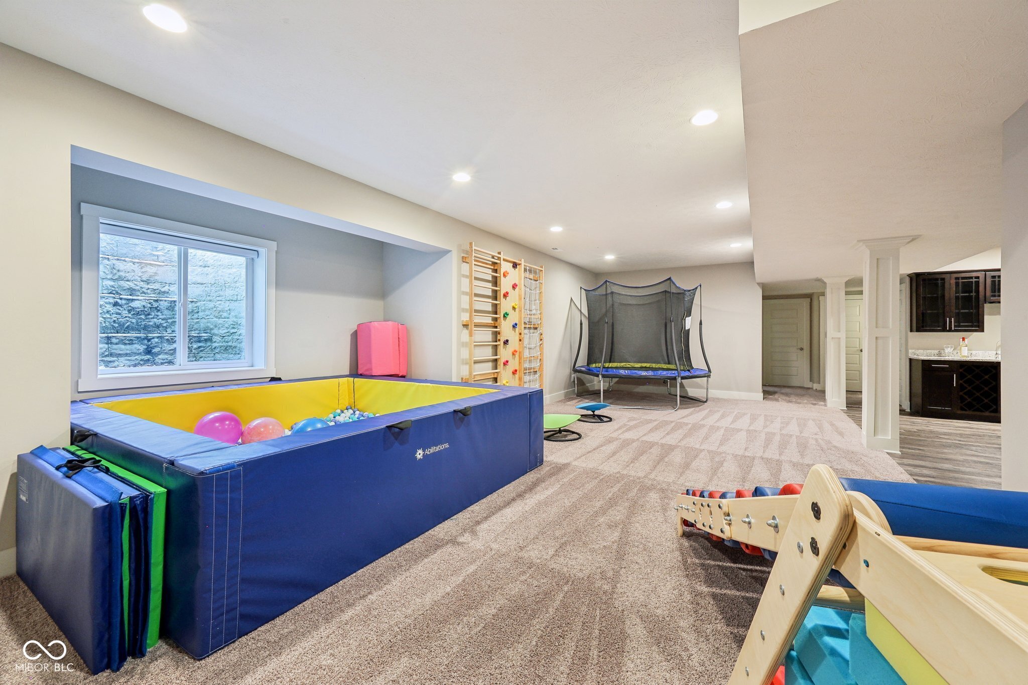 3316 Shelborne Woods Parkway