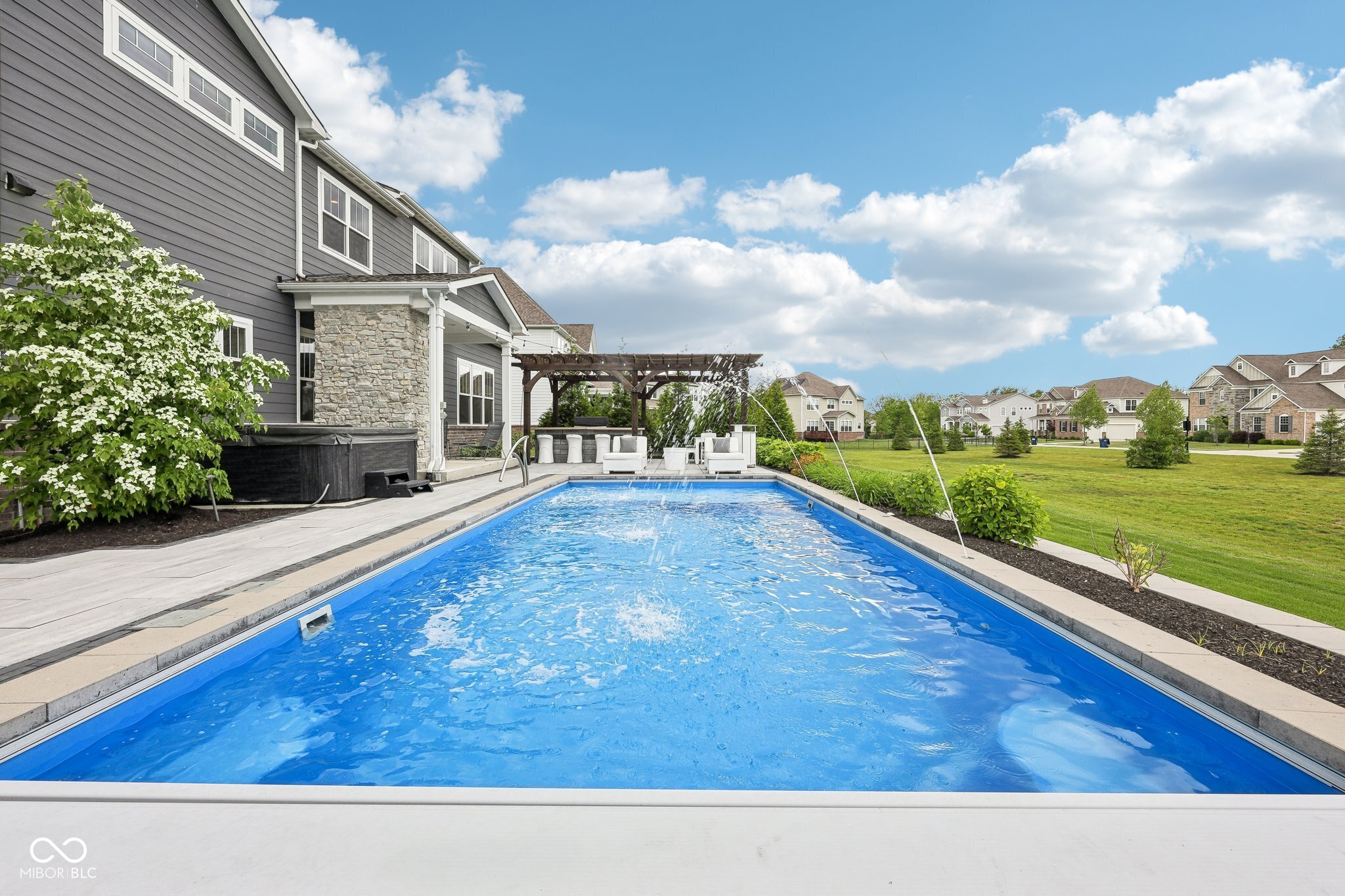 3316 Shelborne Woods Parkway