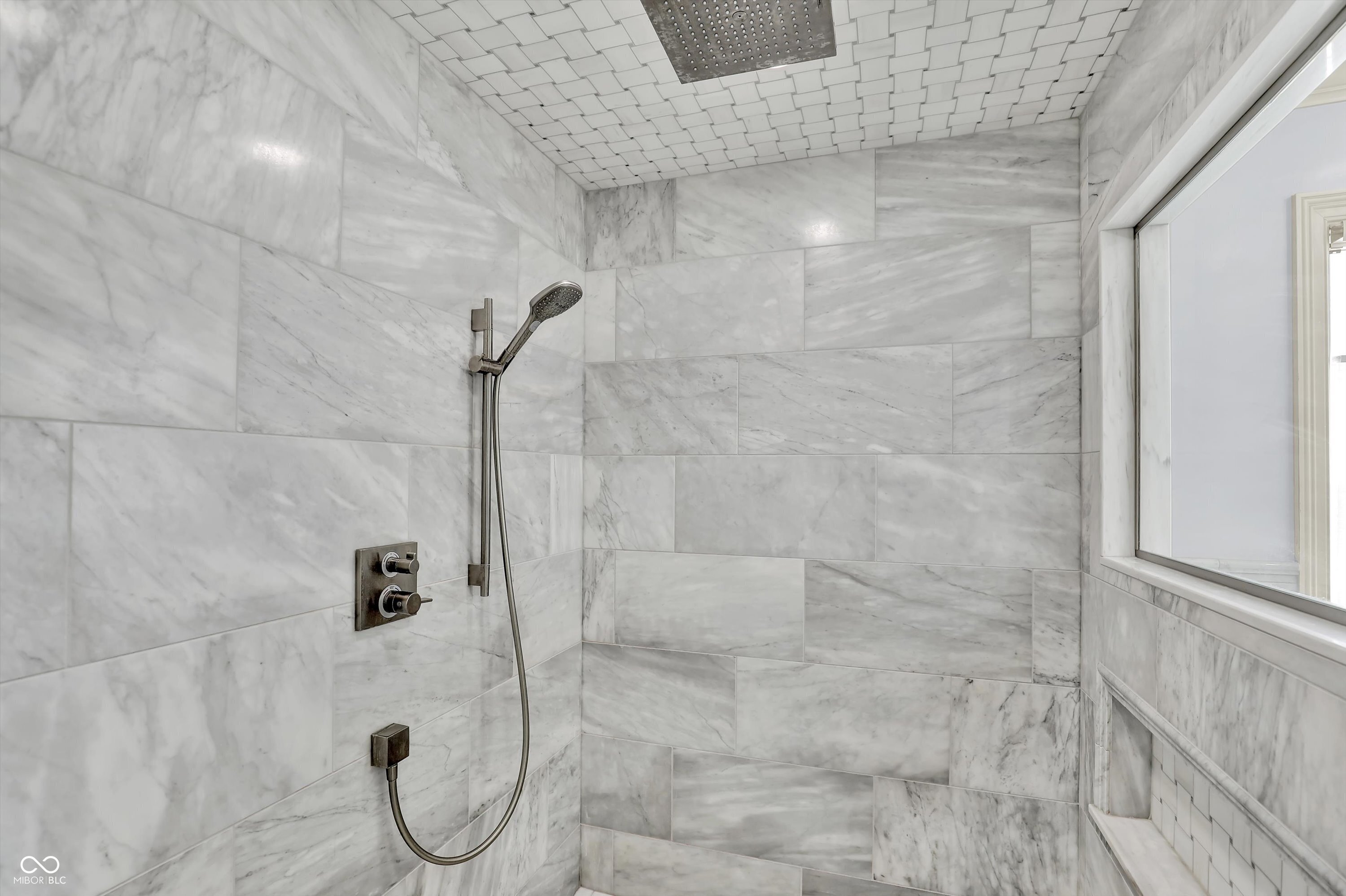 12999 Deerstyne Green Street