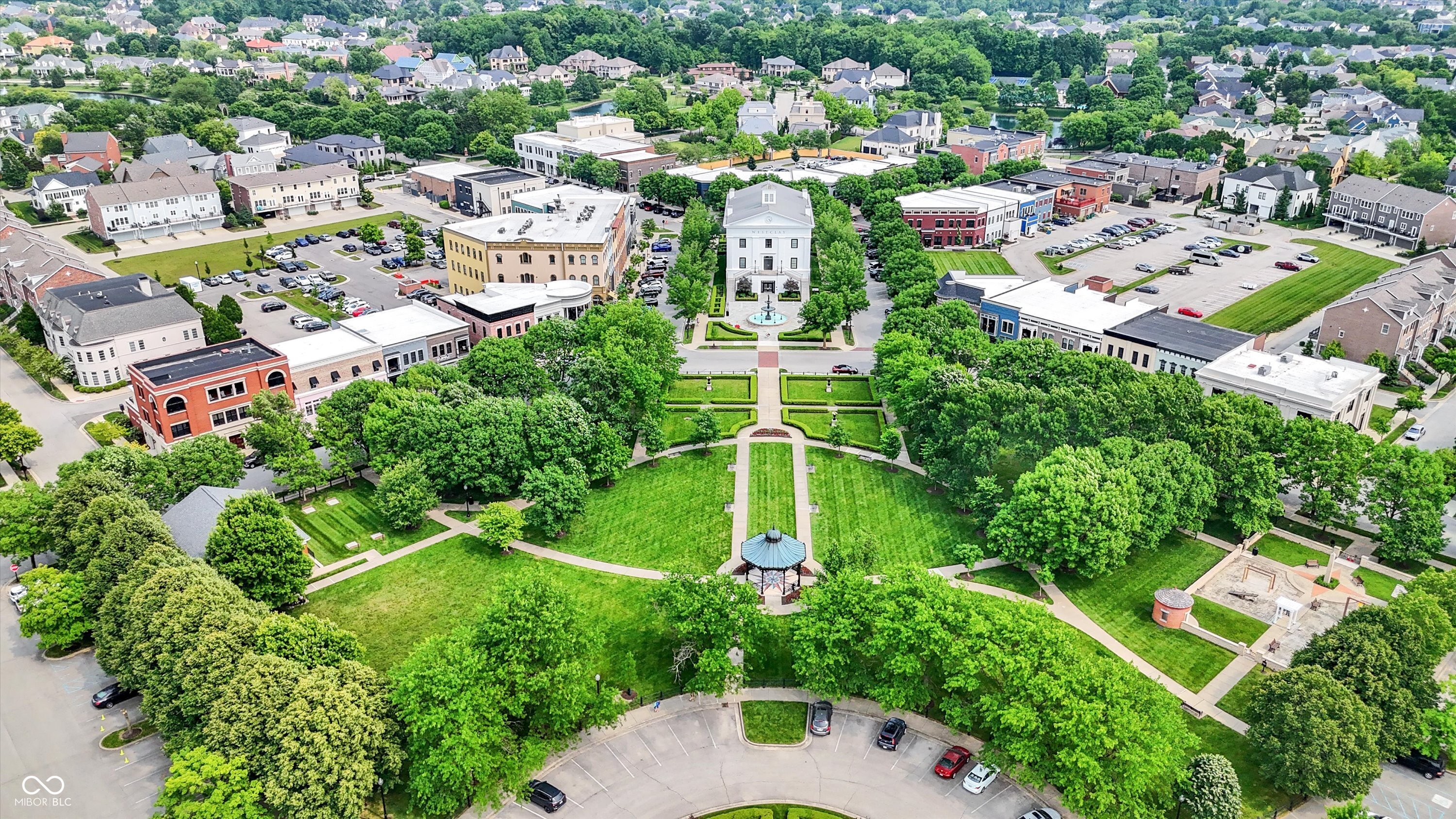 12999 Deerstyne Green Street