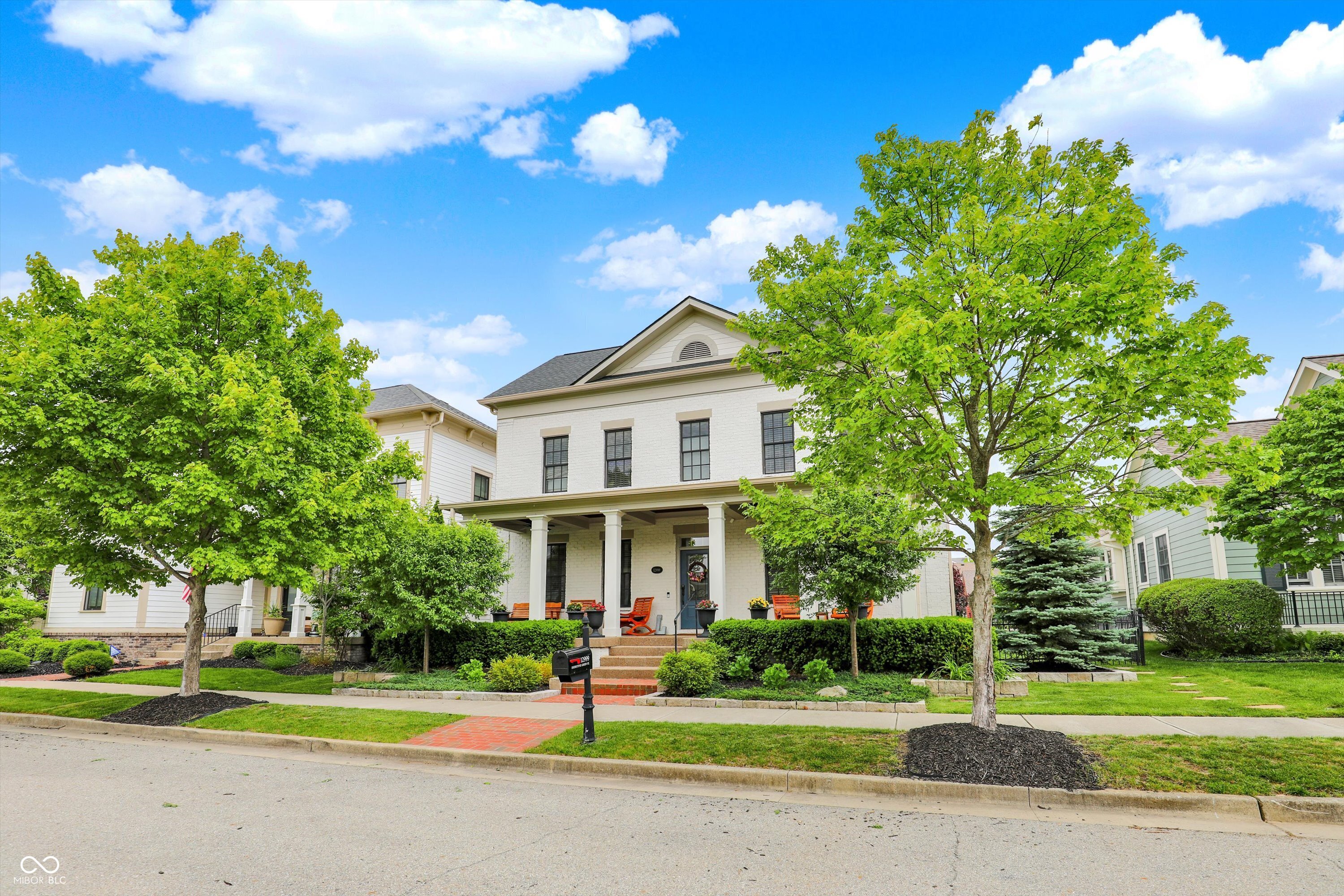 12999 Deerstyne Green Street