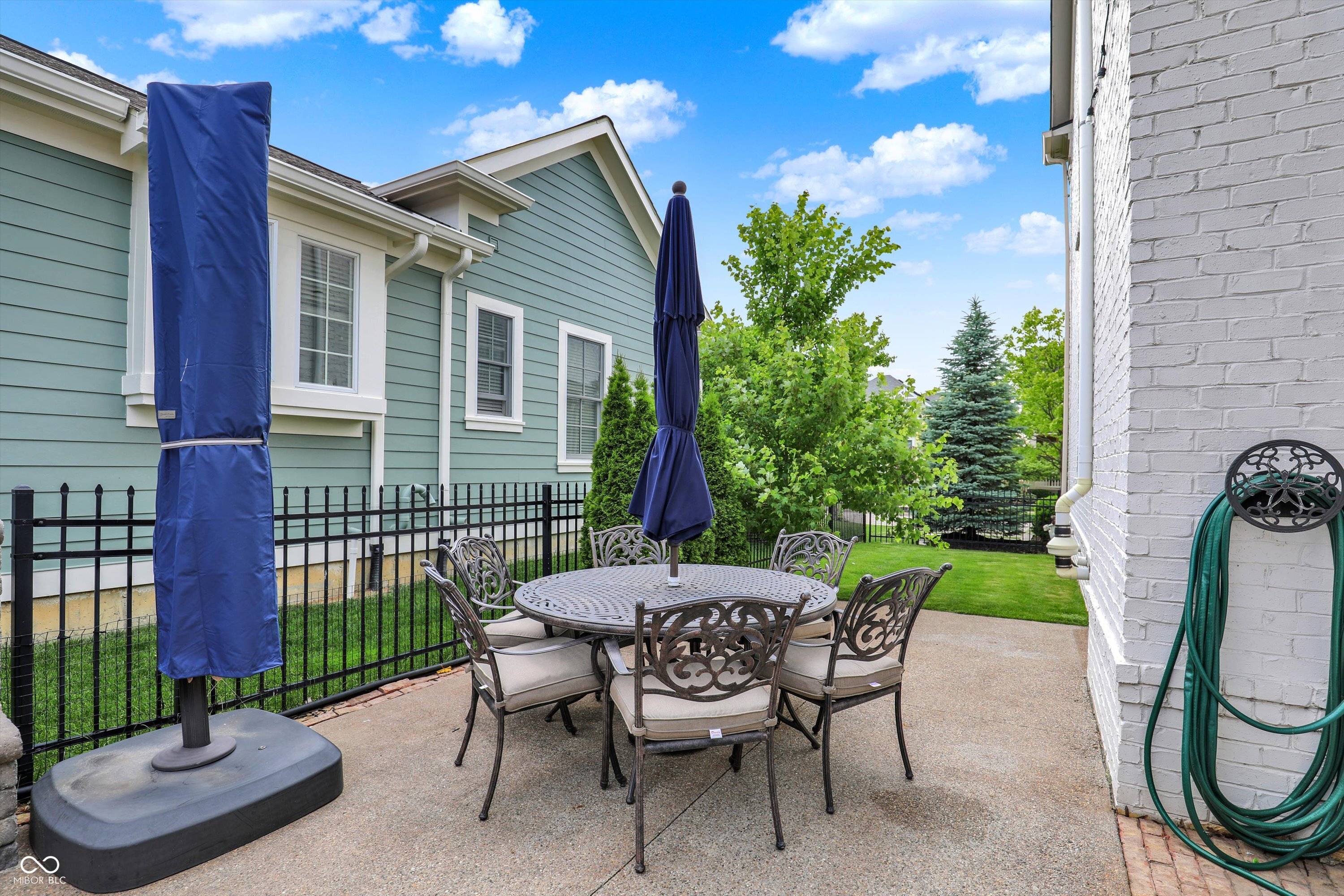 12999 Deerstyne Green Street