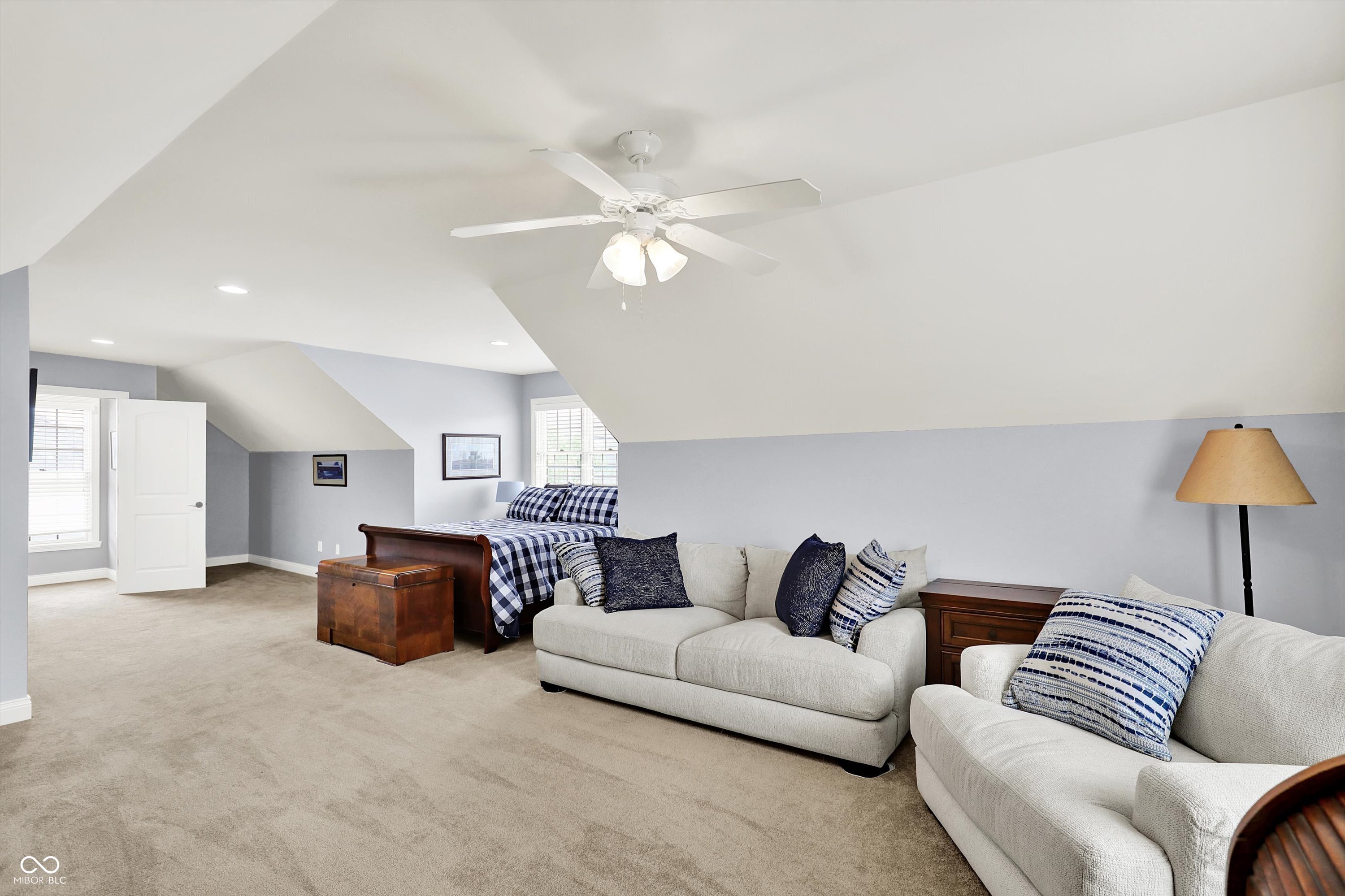 12999 Deerstyne Green Street