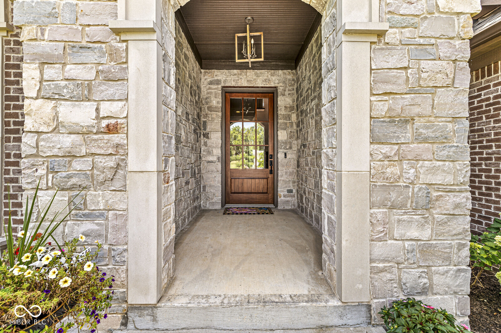 11705 Walton Crescent