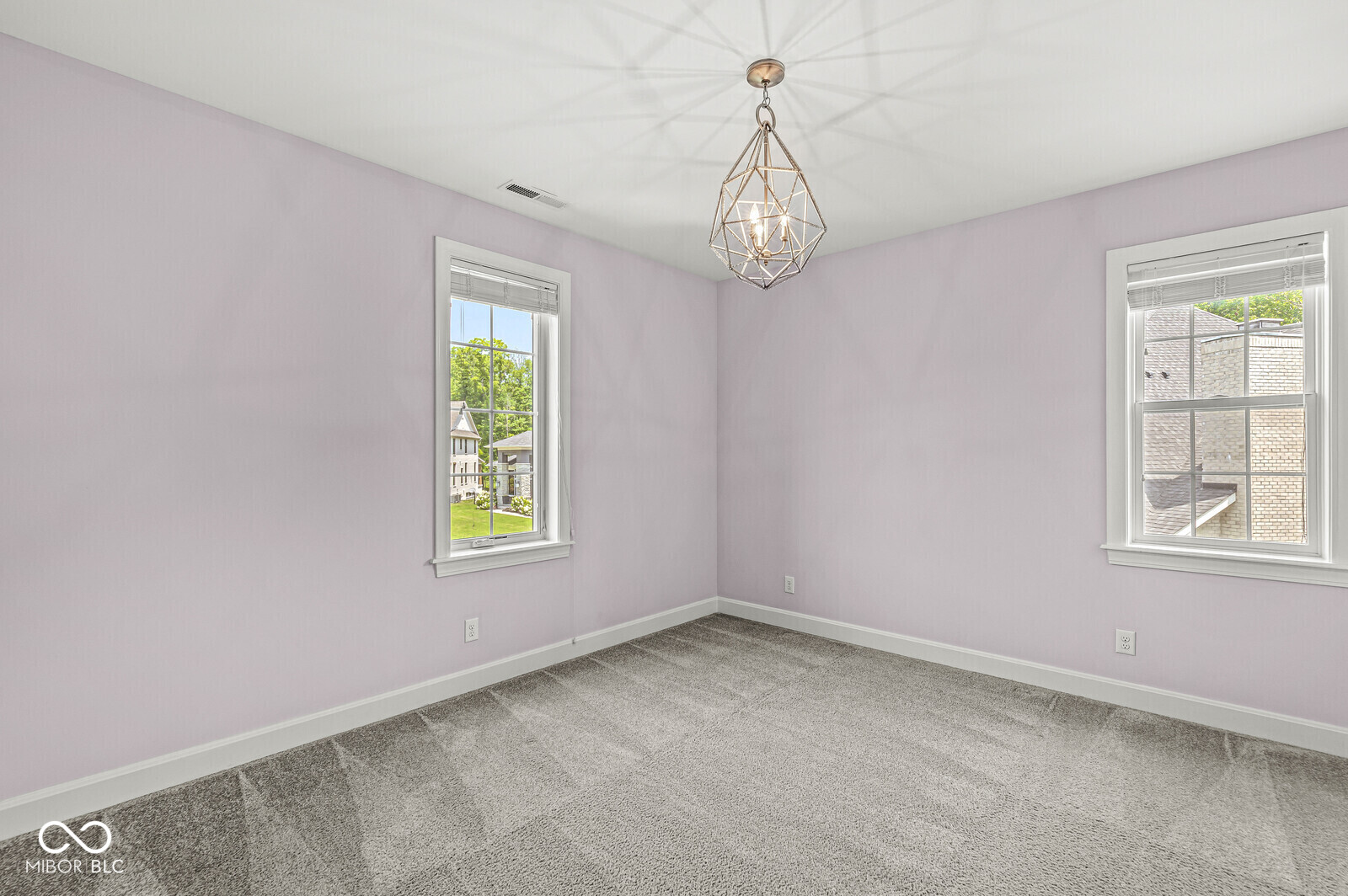 11705 Walton Crescent