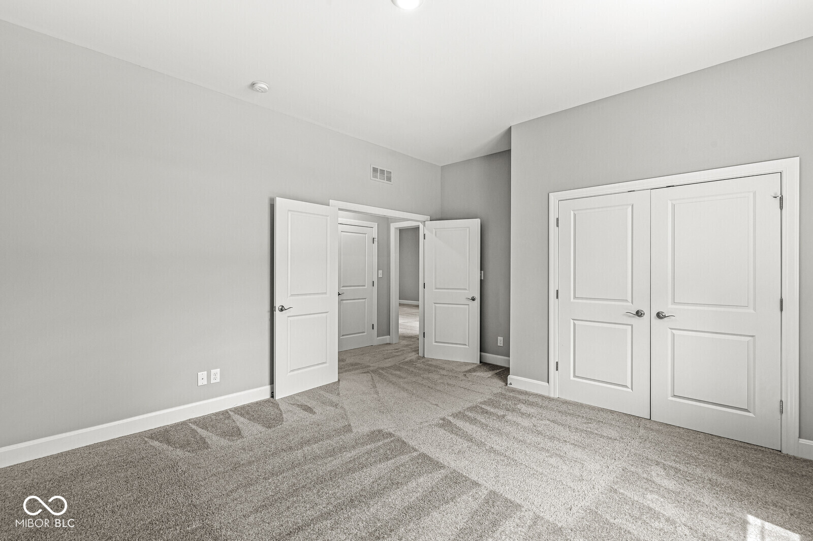 11705 Walton Crescent