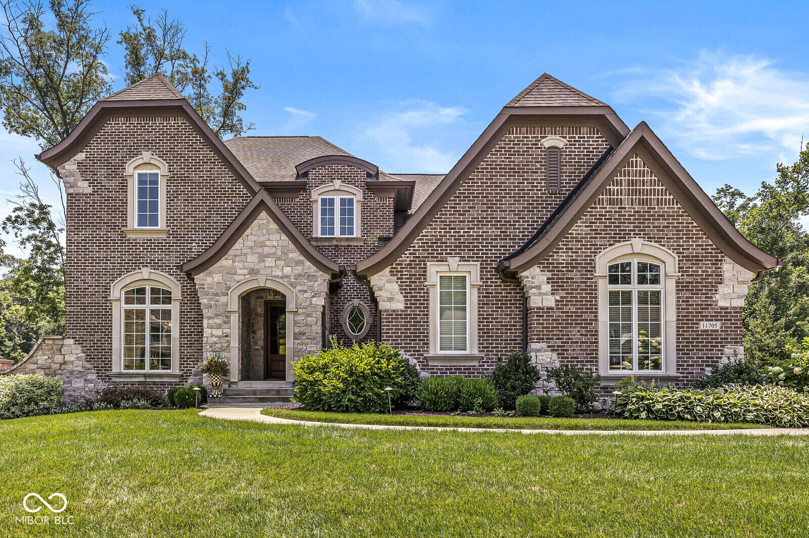 11705 Walton Crescent