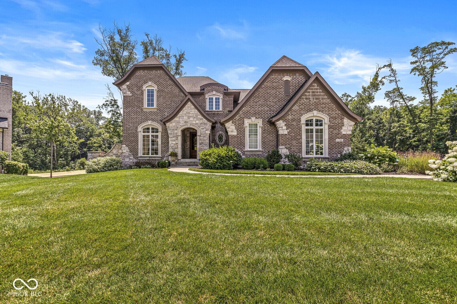 11705 Walton Crescent