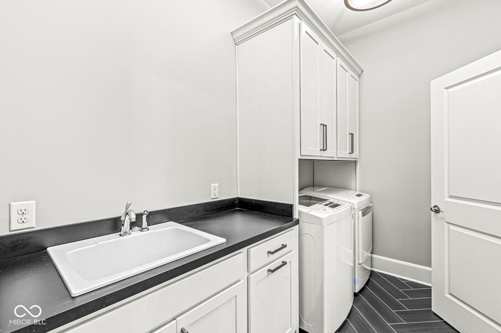 11705 Walton Crescent