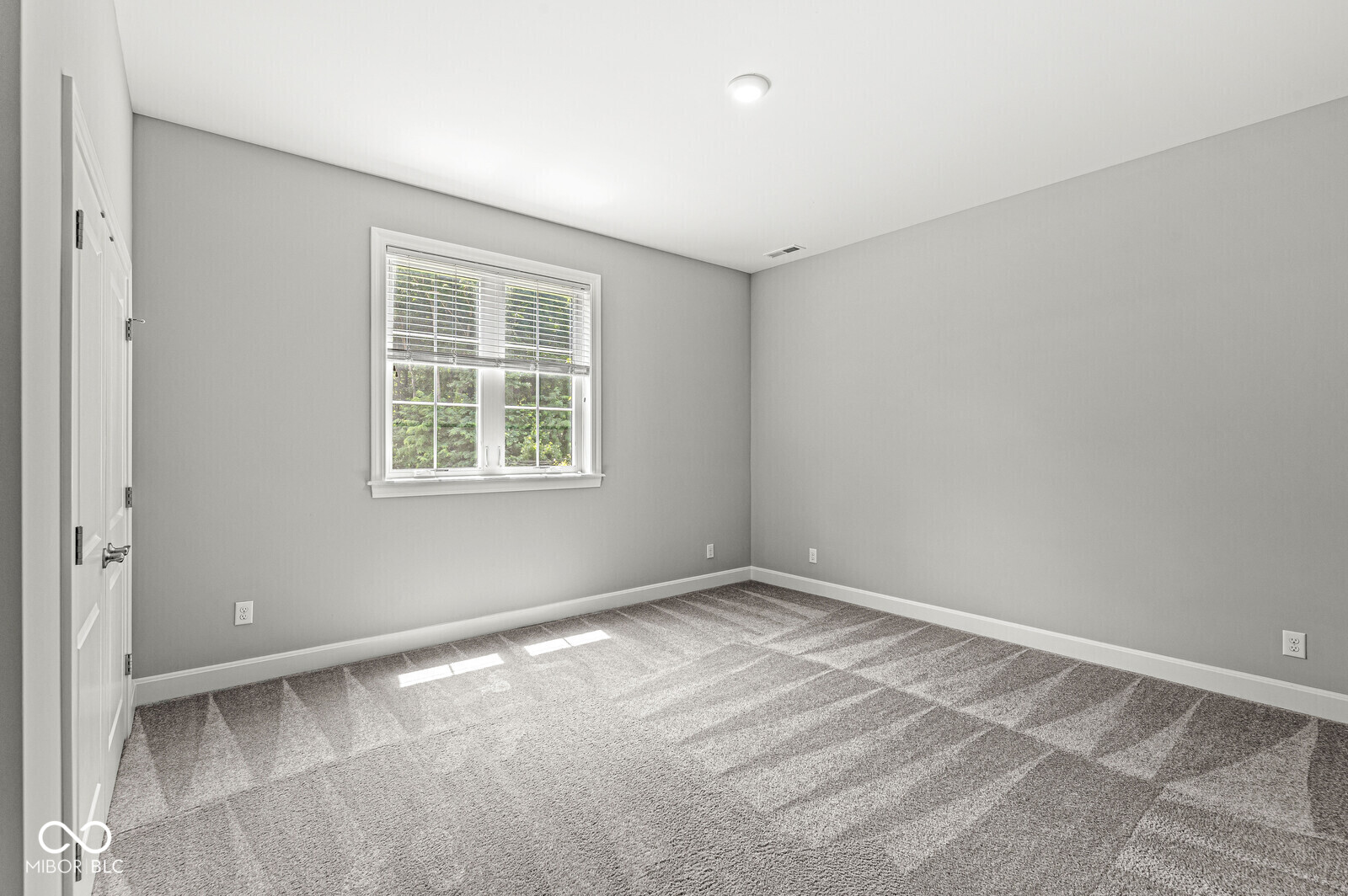 11705 Walton Crescent