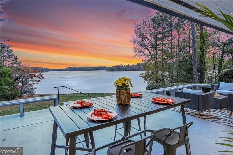 389 Lincoln Drive