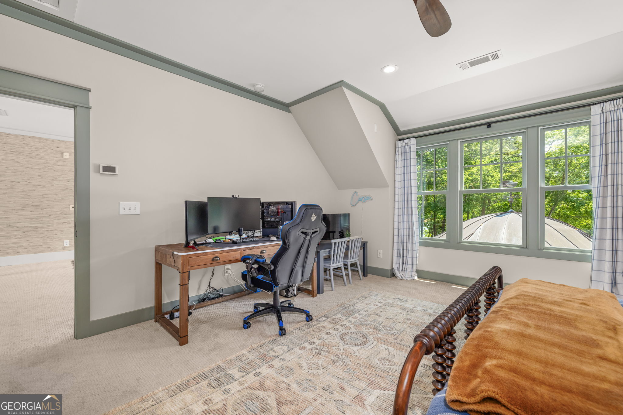 218 Lake Pointe Drive