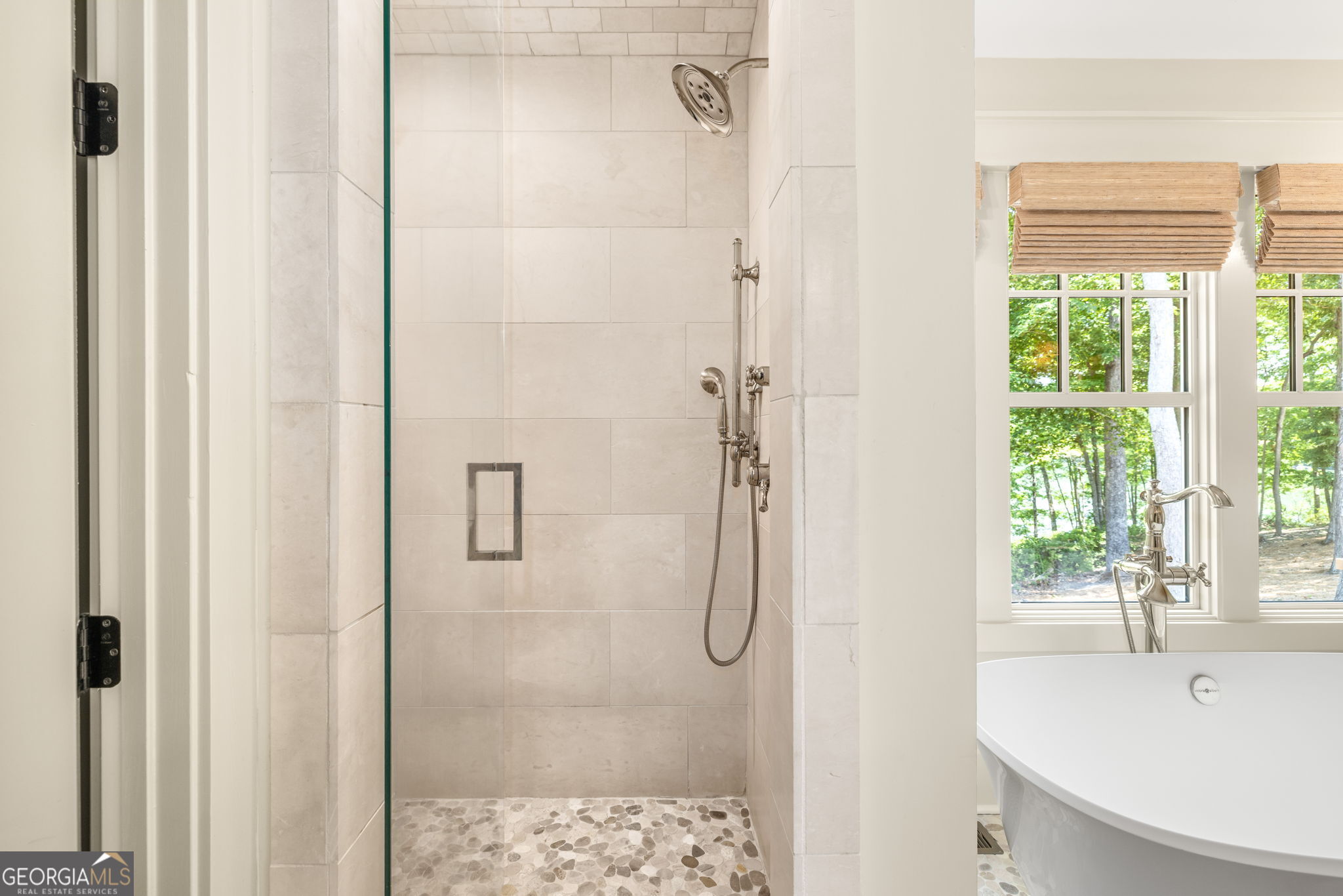 218 Lake Pointe Drive