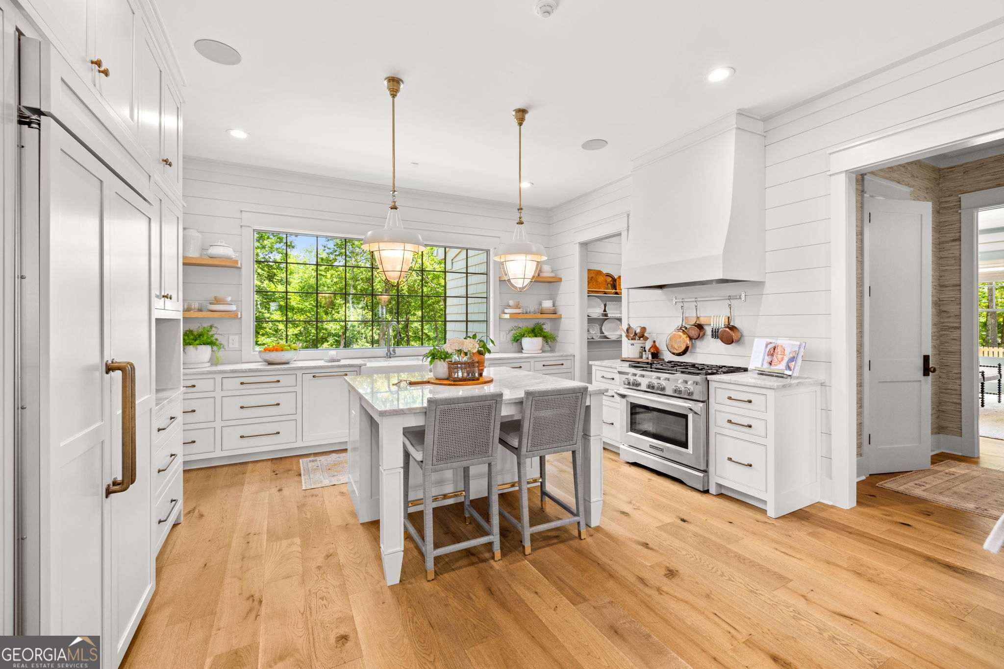 218 Lake Pointe Drive