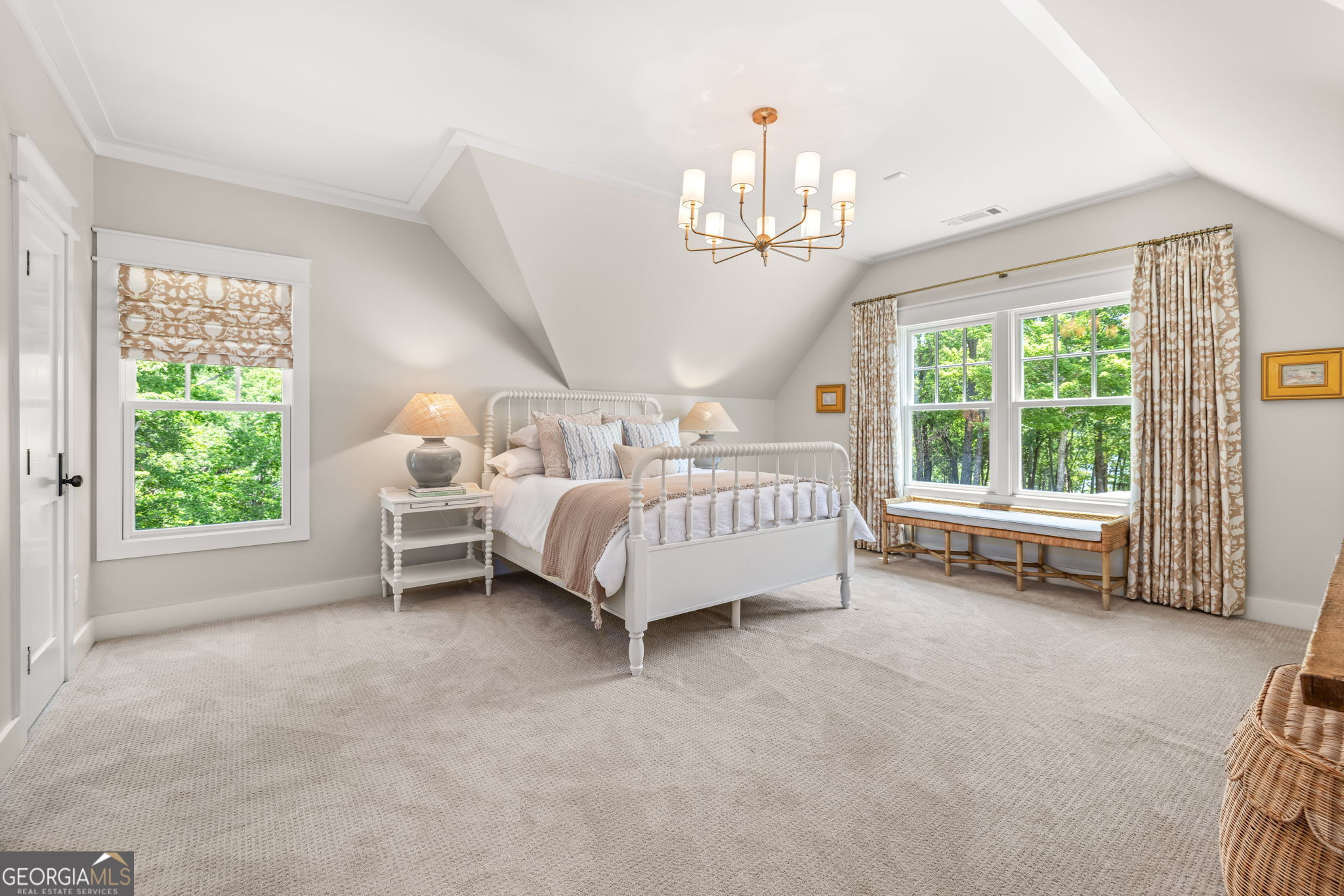 218 Lake Pointe Drive