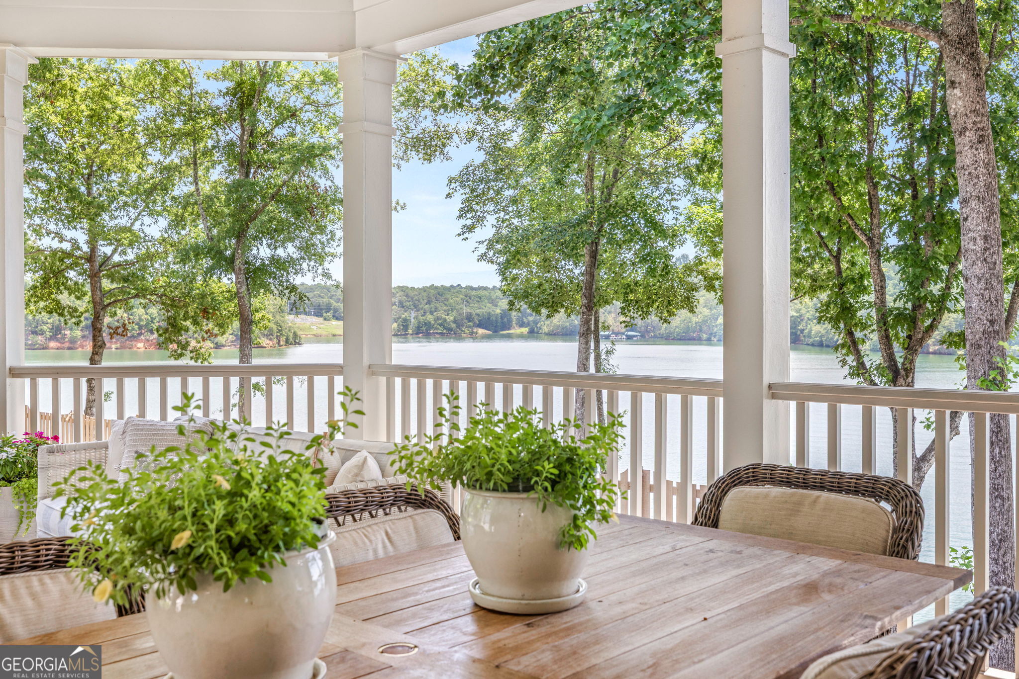 218 Lake Pointe Drive