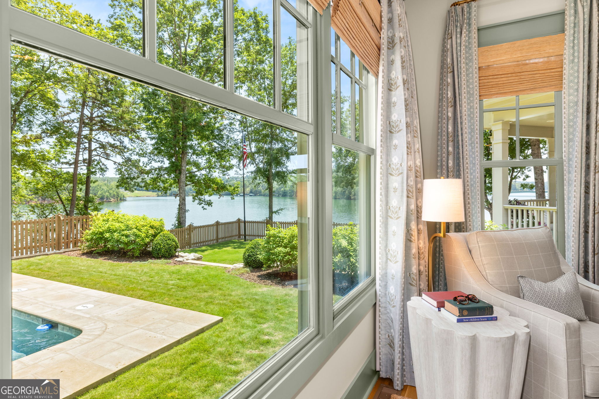 218 Lake Pointe Drive