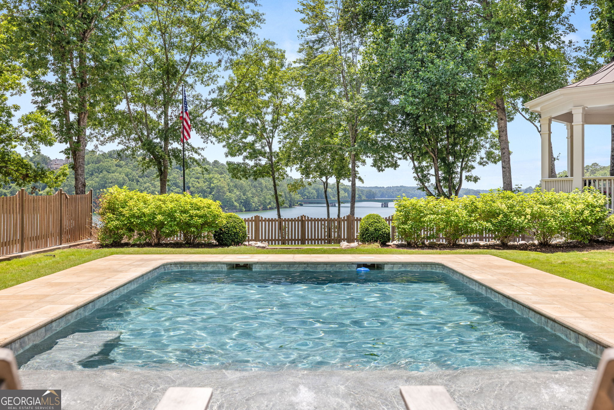 218 Lake Pointe Drive