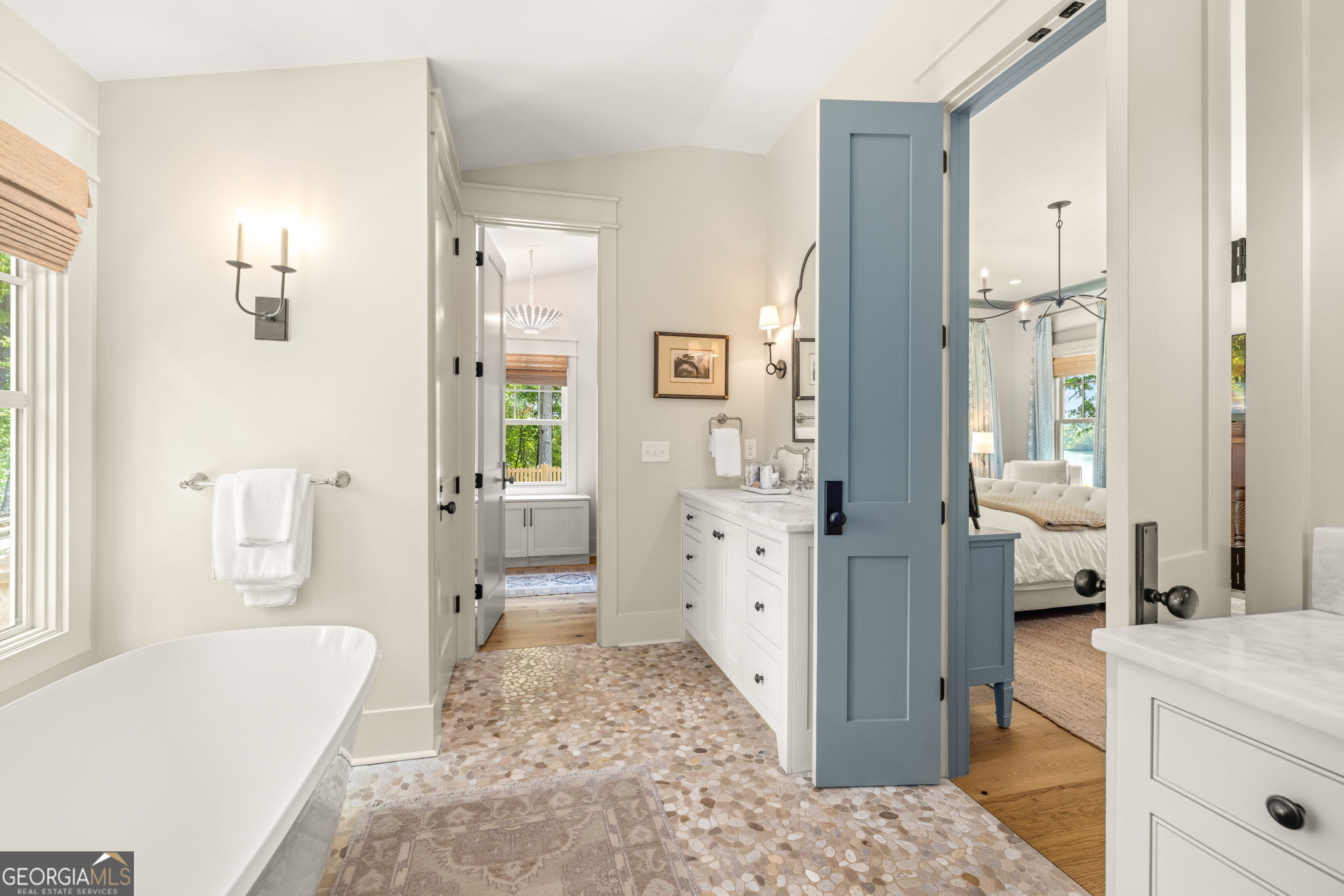 218 Lake Pointe Drive