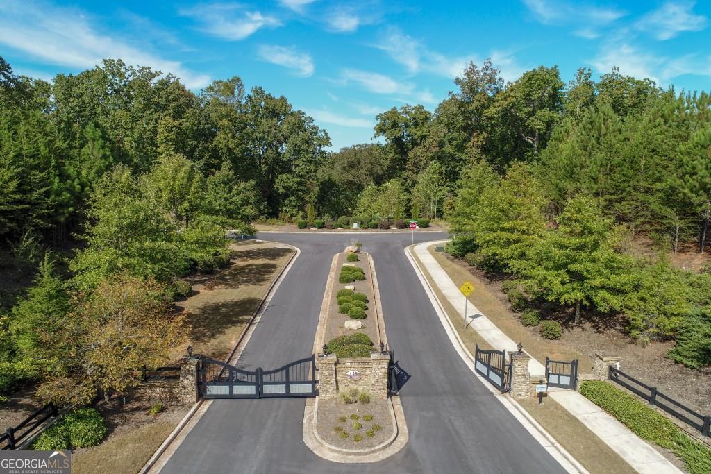 6190 Crestline Drive