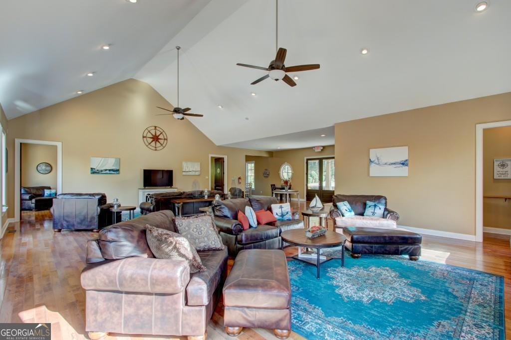 6190 Crestline Drive