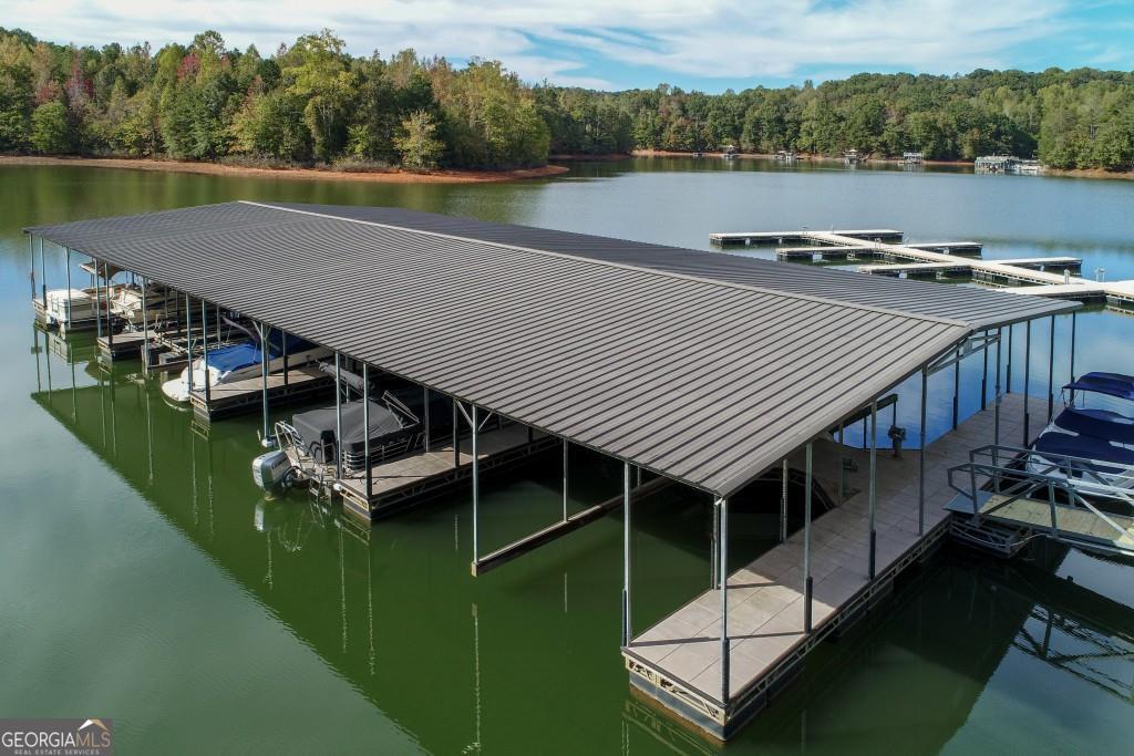 6190 Crestline Drive