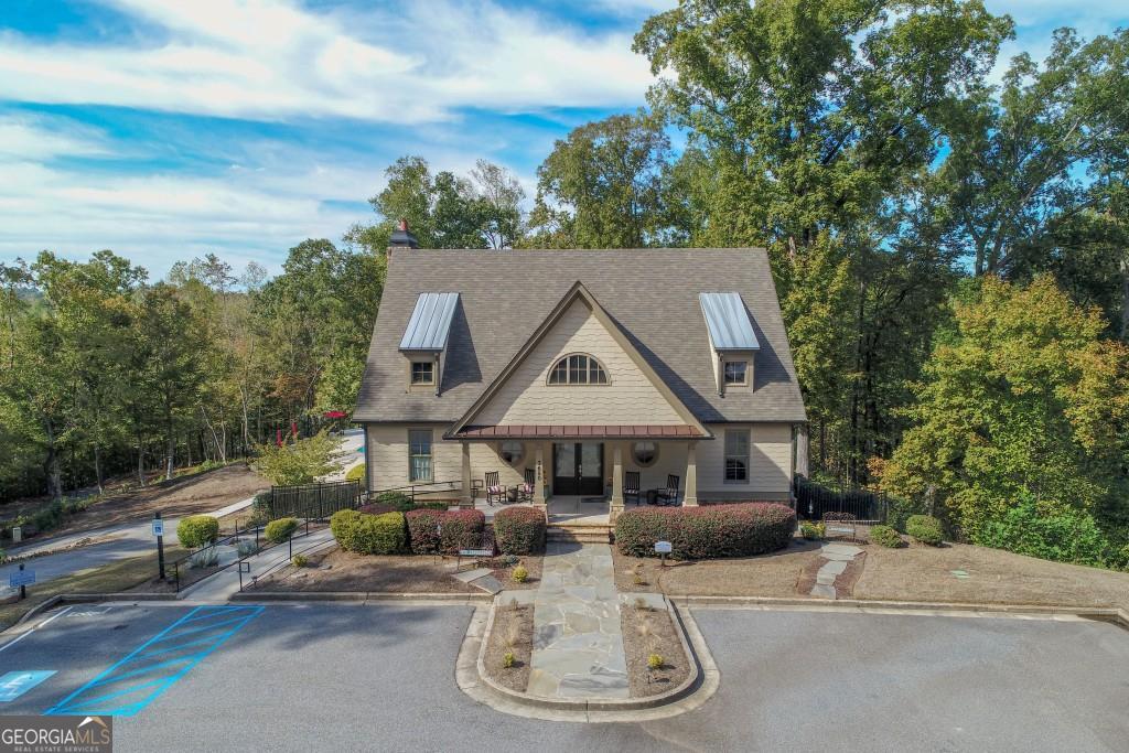 6190 Crestline Drive