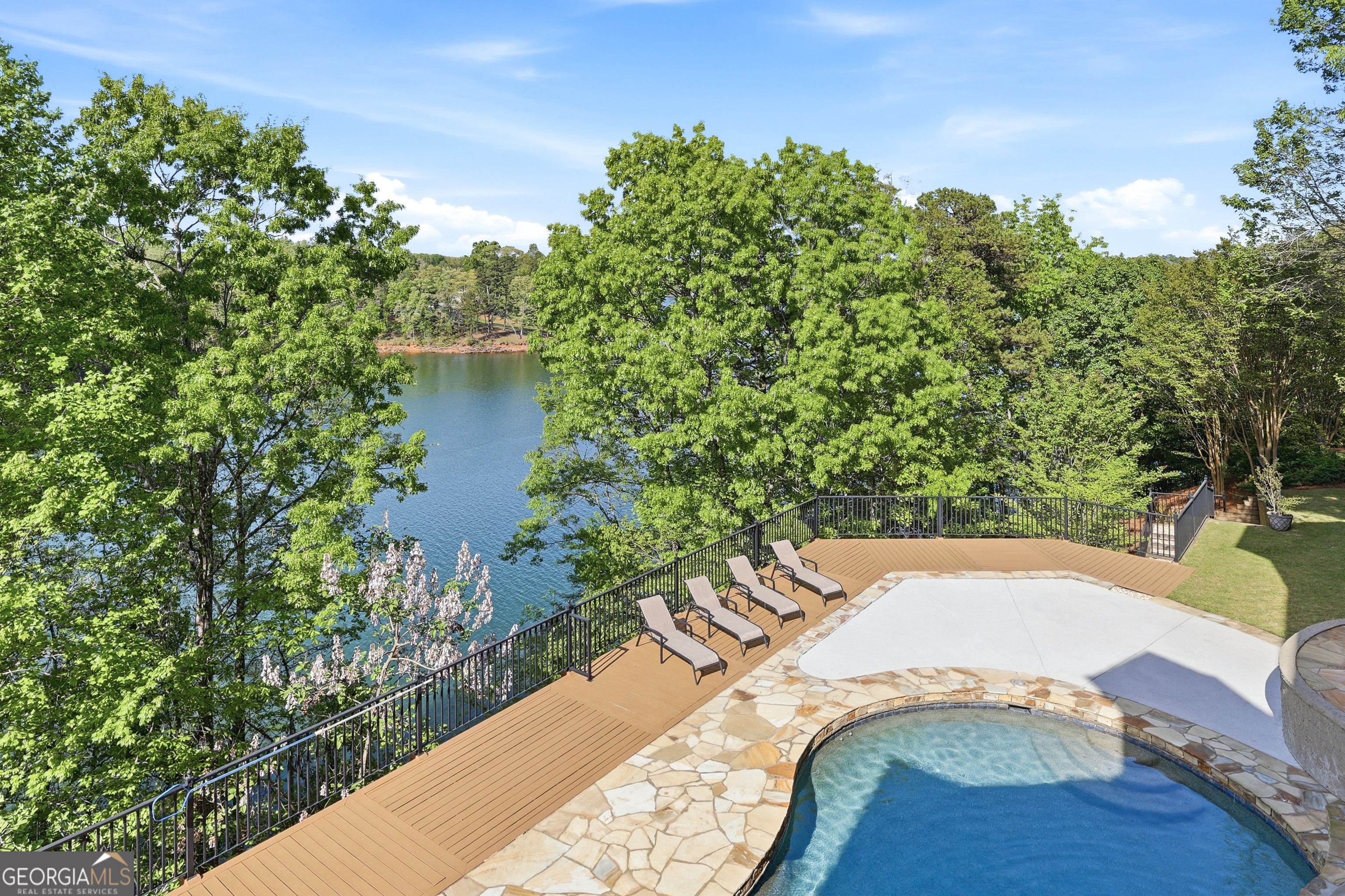 1969 River View Drive
