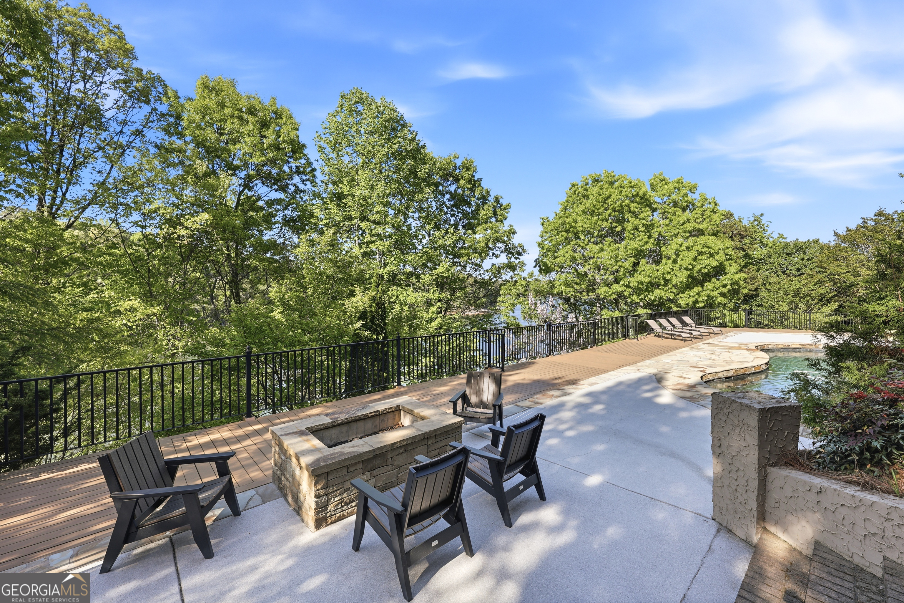 1969 River View Drive
