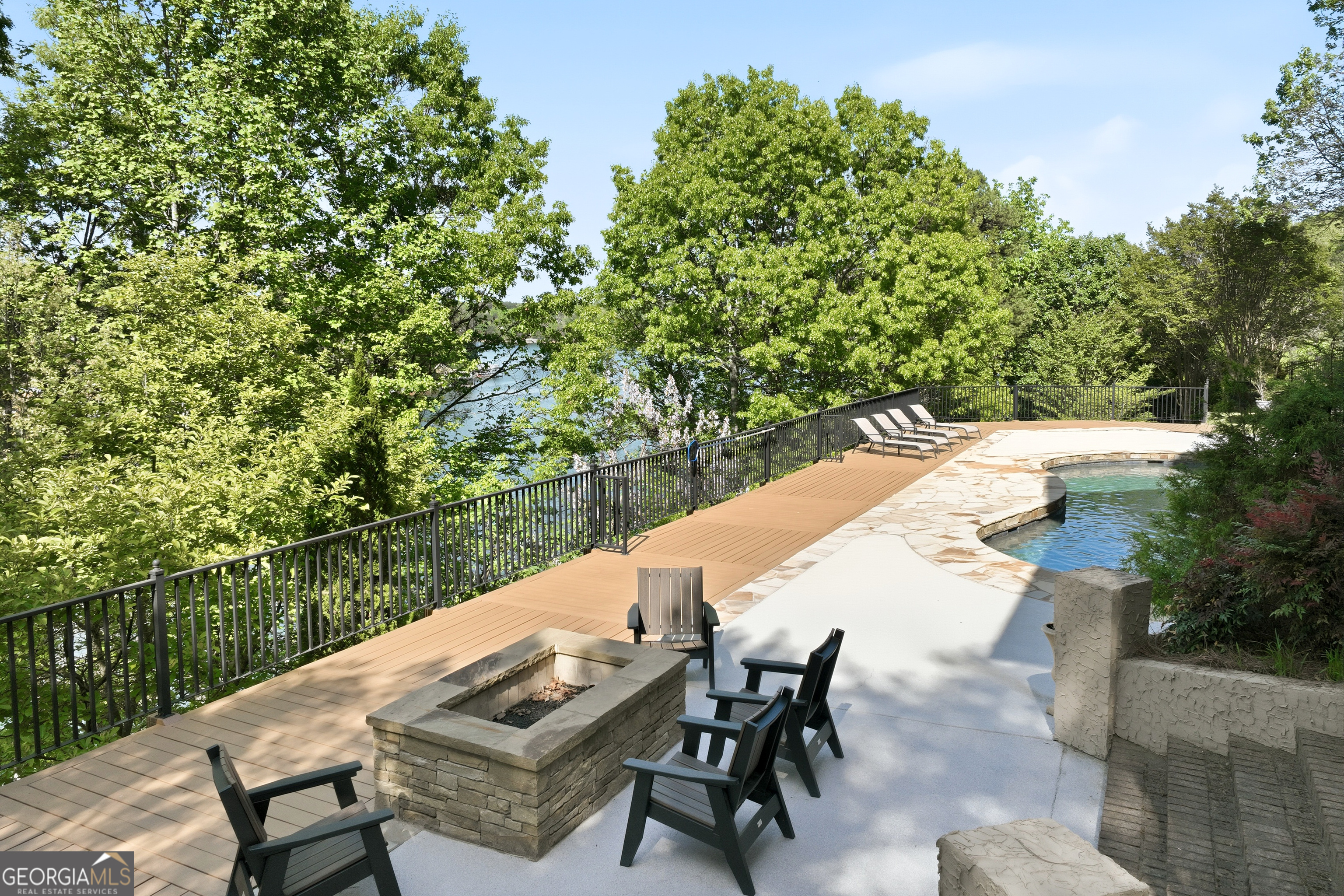 1969 River View Drive