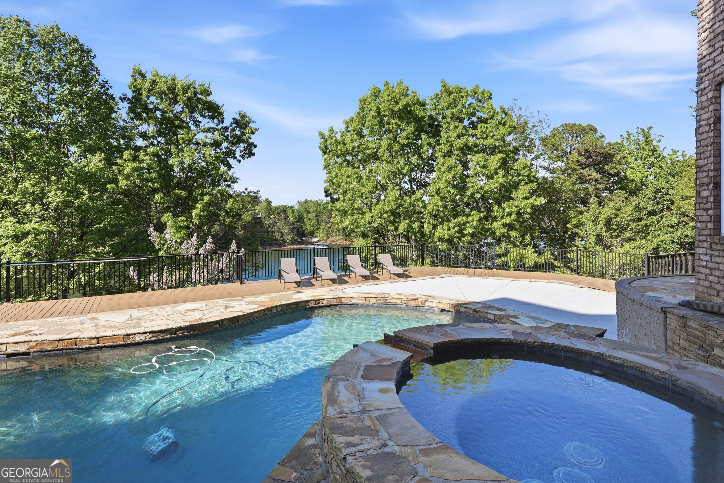 1969 River View Drive
